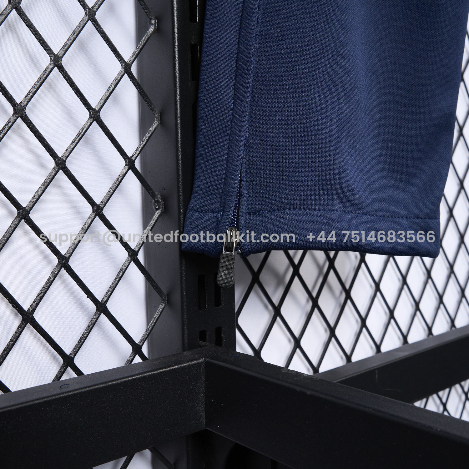 Unitedfootballkit.com | Real Madrid 24-25 Deep Blue Training Pants - Player Version -Customize Name, Number and Patch | Worldwide Shipping