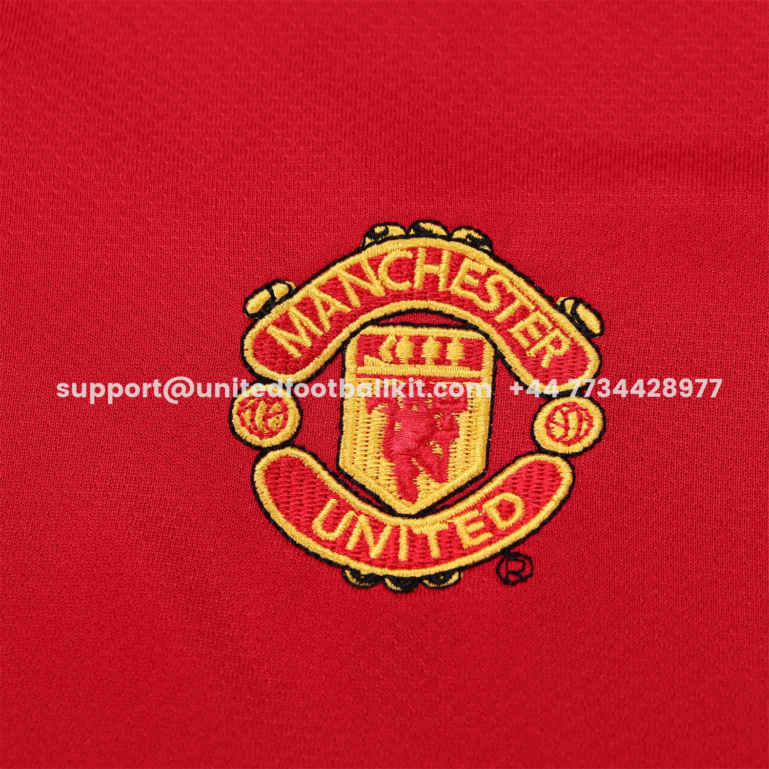 Unitedfootballkit.com | Retro Manchester United 2005-06 Home Kids Kit -Customize Name, Number and Patch | Worldwide Shipping