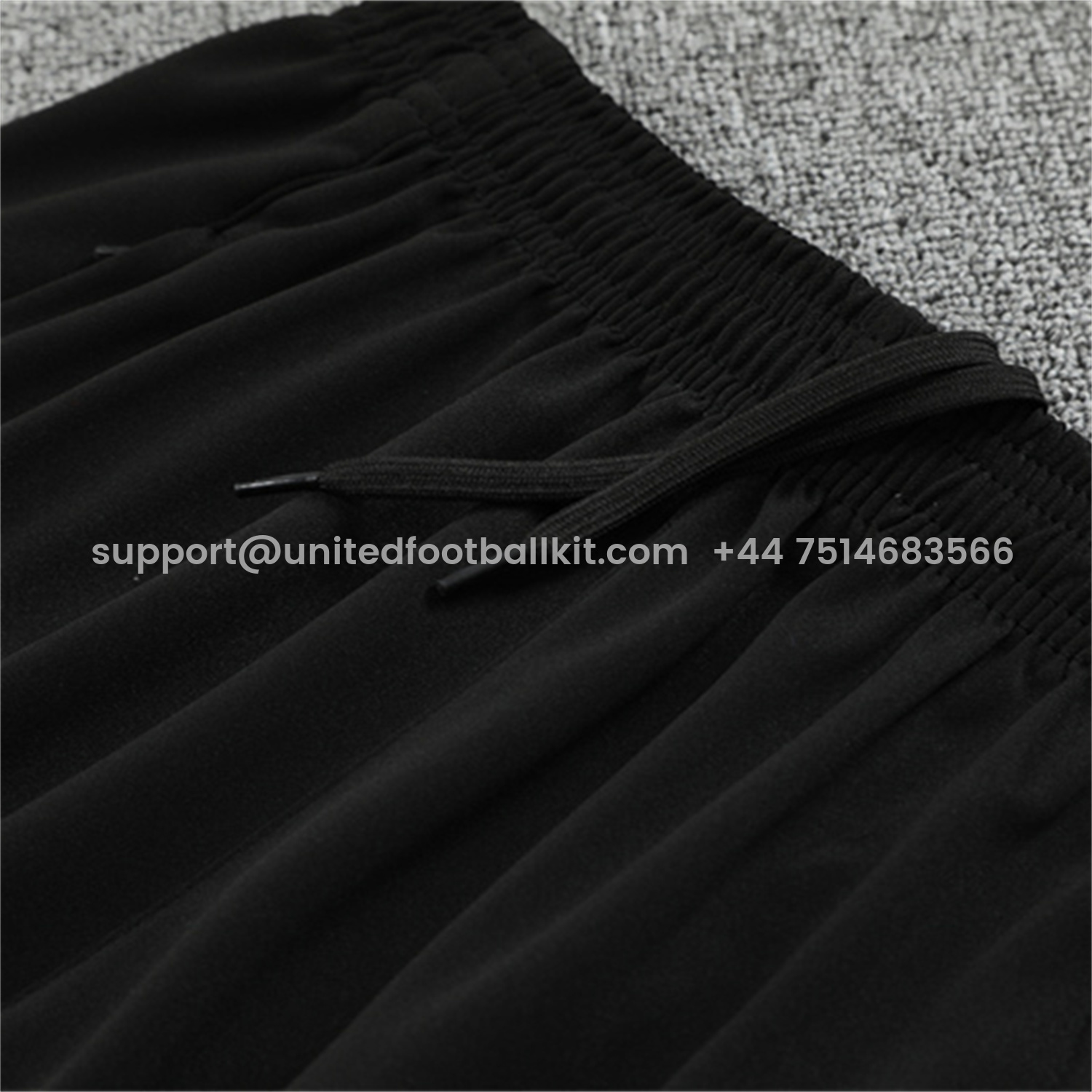 Unitedfootballkit.com | Liver.pool 25-26 Long Sleeve Training Set - Red Camouflage Top & Blsck Pants -Customize Name, Number and Patch | Worldwide Shipping