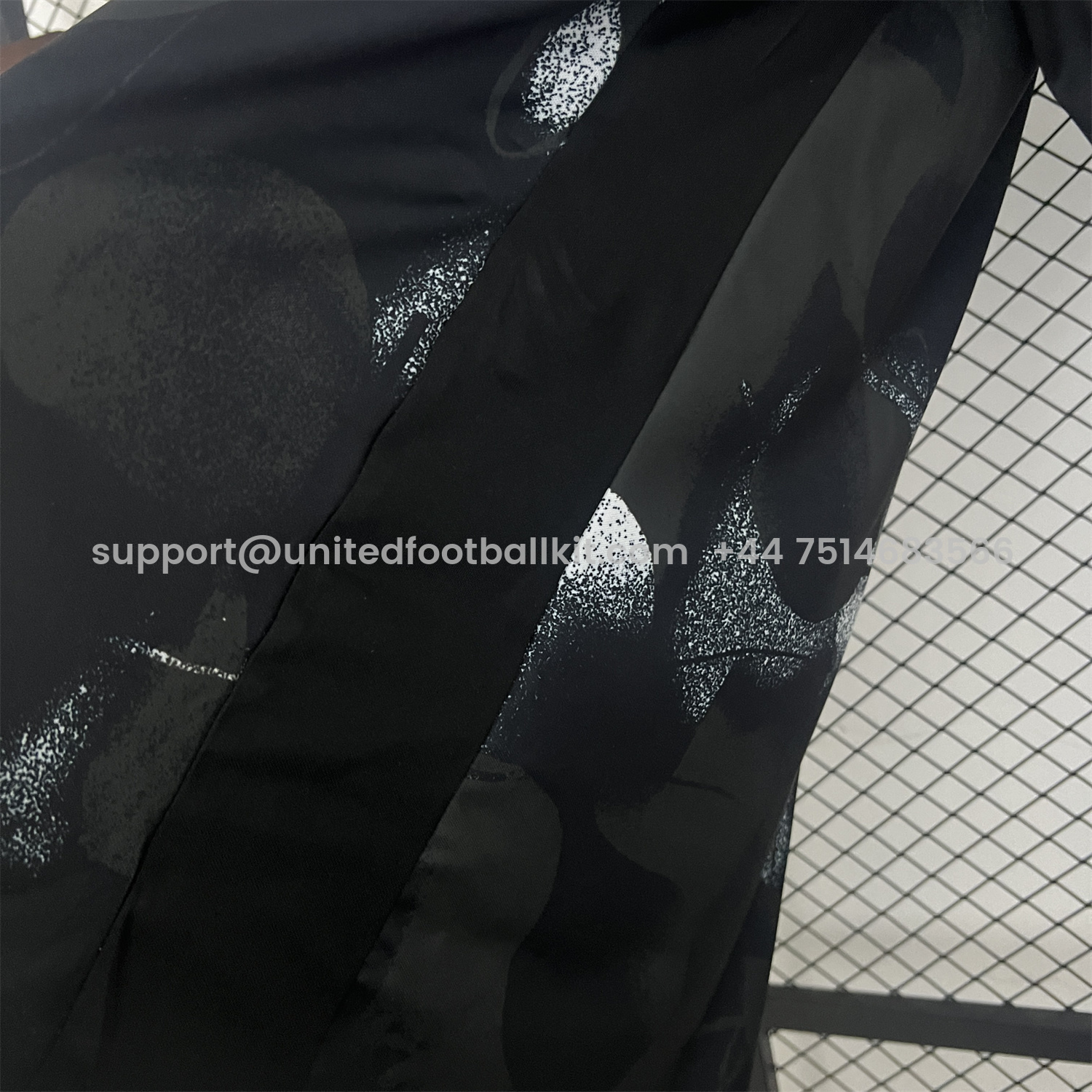 Unitedfootballkit.com | Corinthians 2025-26 Black Training Jersey - Fans Version -Customize Name, Number and Patch | Worldwide Shipping
