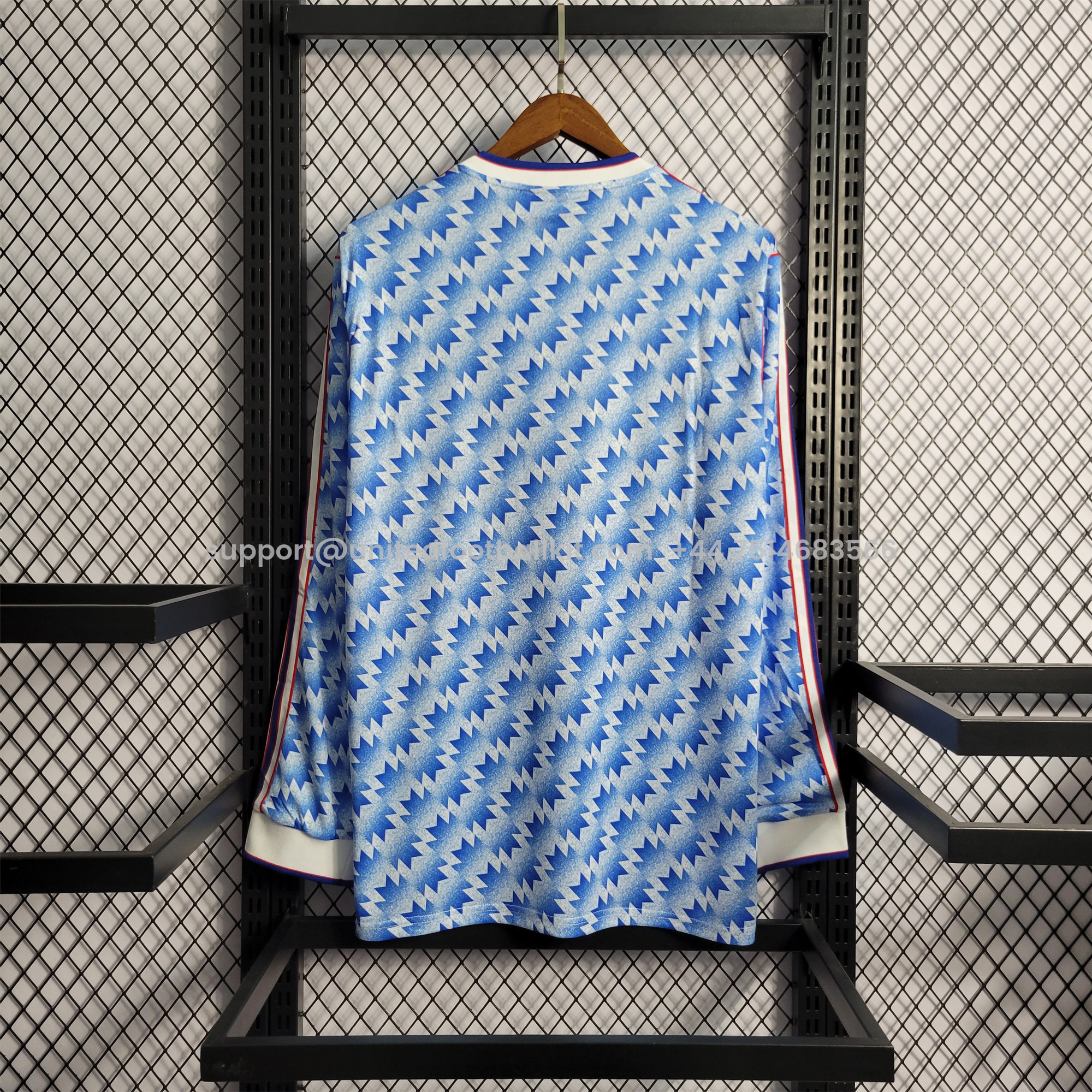 Unitedfootballkit.com | Retro Manchester United 90-92 Away Long Sleeve Jersey -Customize Name, Number and Patch | Worldwide Shipping