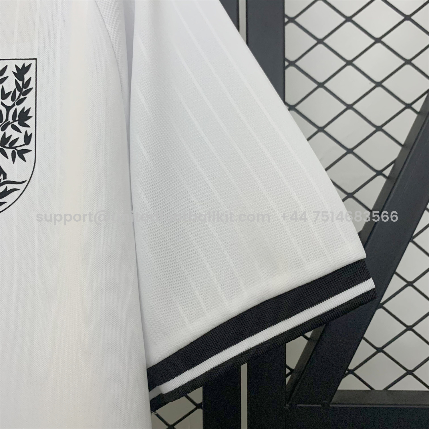 Unitedfootballkit.com | Celta Vigo 24-25 Oliveira Dos Cen Anos White Goalkeeper Jersey - Fans Version -Customize Name, Number and Patch | Worldwide Shipping