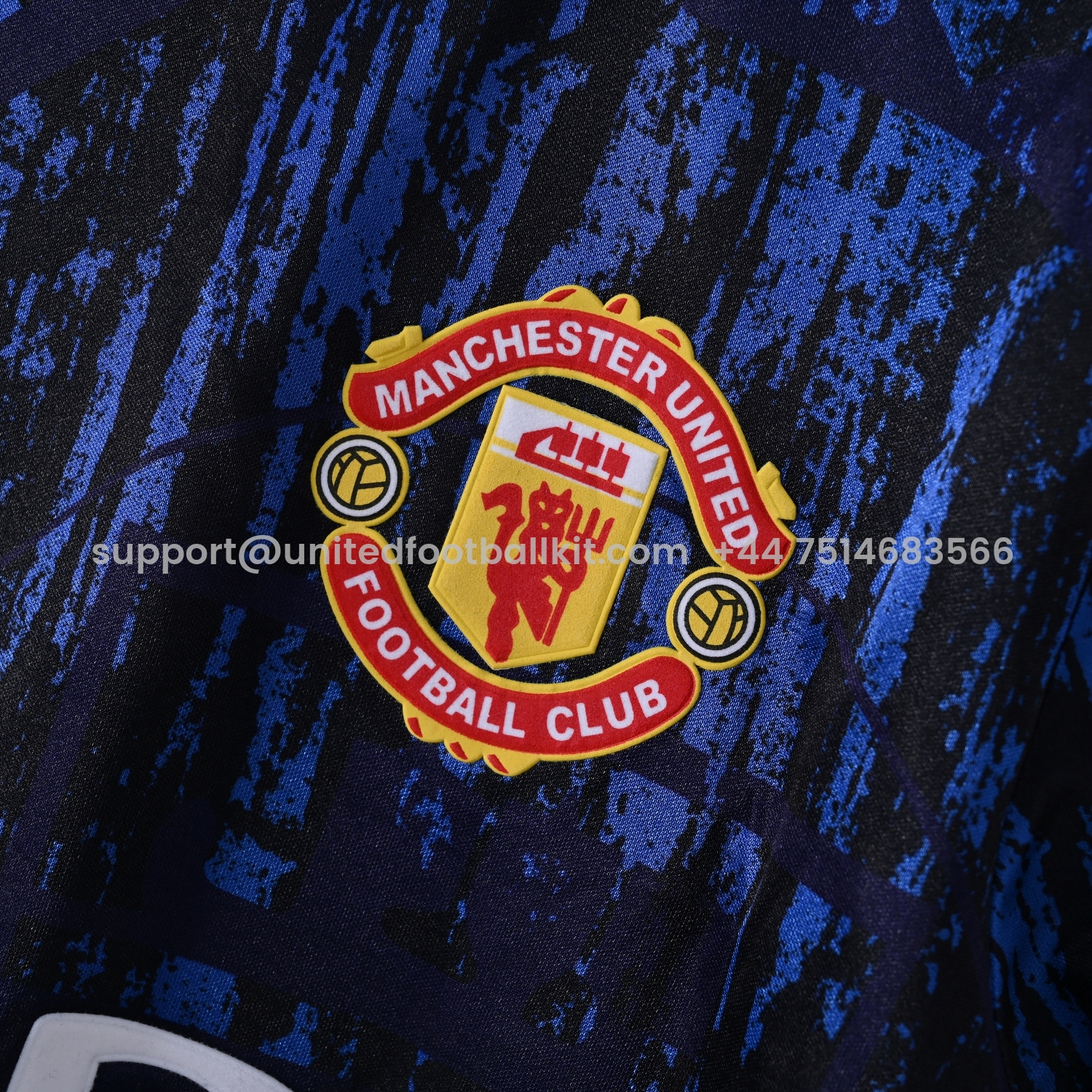 Unitedfootballkit.com | Retro Manchester United 92-94 Away Jersey -Customize Name, Number and Patch | Worldwide Shipping