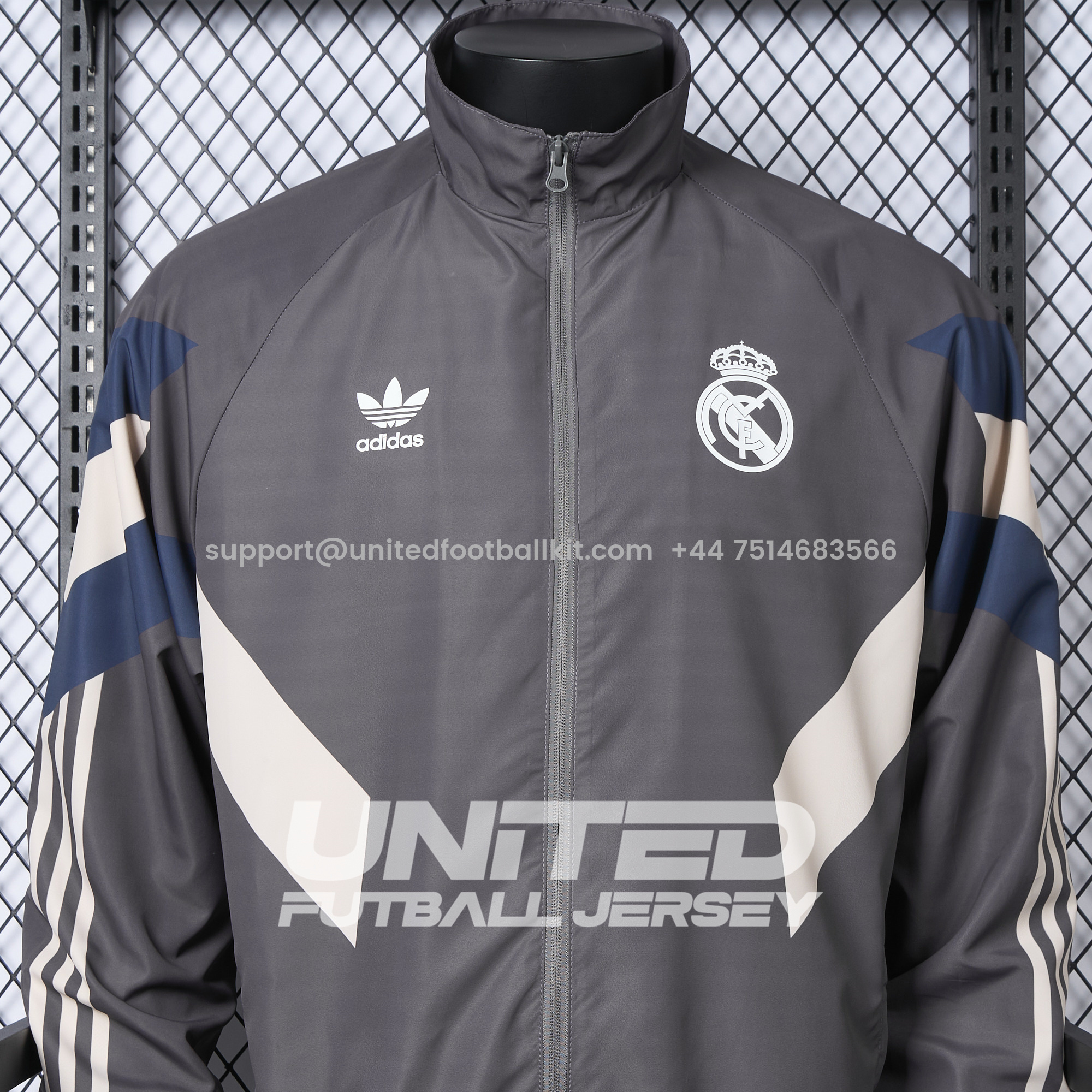 Unitedfootballkit.com | Real Madrid 24-25 Throwback Windbreaker Jacket - Grey -Customize Name, Number and Patch | Worldwide Shipping