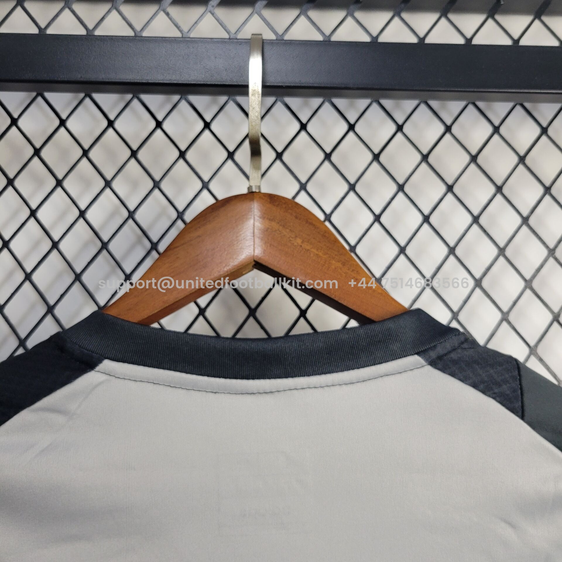 Unitedfootballkit.com | Benfica 24-25 Grey Training Jersey - Fans Version -Customize Name, Number and Patch | Worldwide Shipping