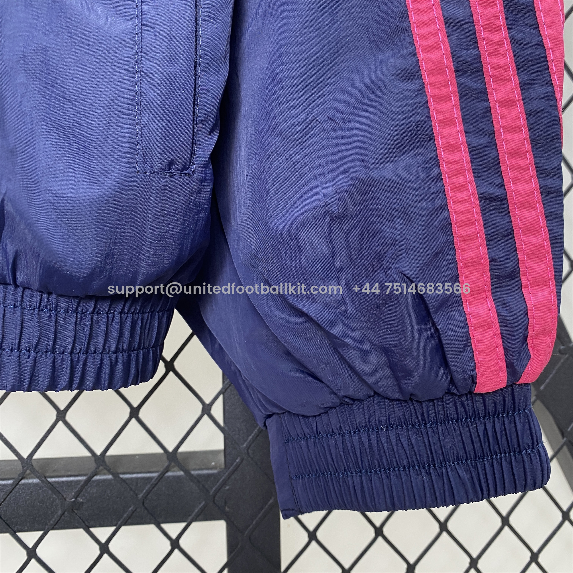 Unitedfootballkit.com | Juventus 24-25 Throwback Windbreaker Jacket - Deep Blue -Customize Name, Number and Patch | Worldwide Shipping