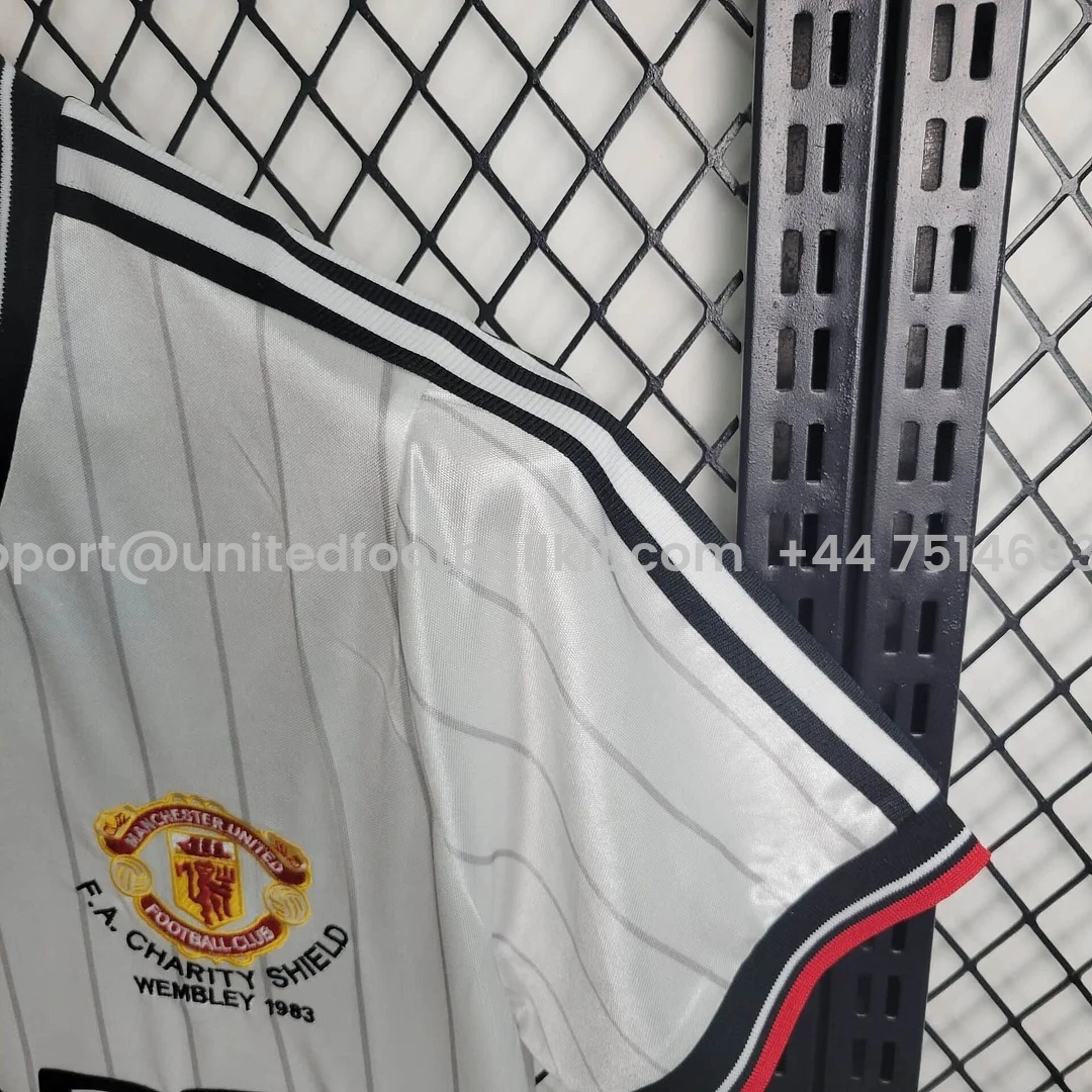 Unitedfootballkit.com | Retro Manchester United 82-83 Away Jersey -Customize Name, Number and Patch | Worldwide Shipping