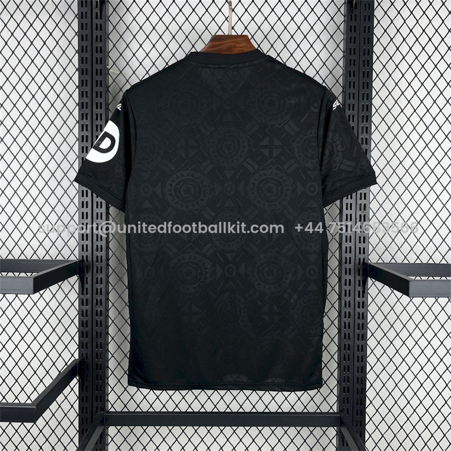Unitedfootballkit.com | Wolverhampton Wanderers Wolves 25-26 Goalkeeper Black Jersey - Fans Version -Customize Name, Number and Patch | Worldwide Shipping