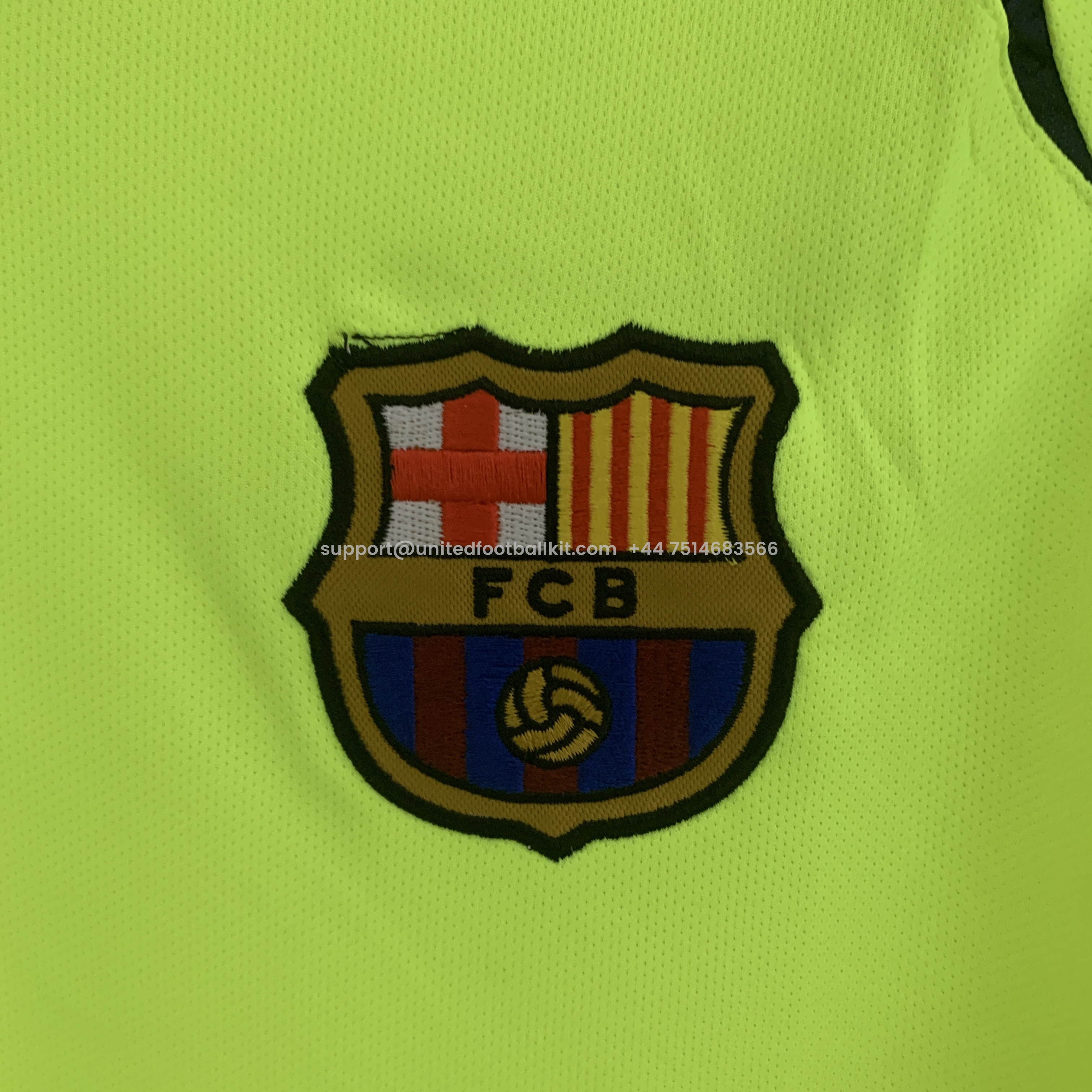 Unitedfootballkit.com | Retro Barcelona 05-06 Away Stadium Long Sleeve Jersey -Customize Name, Number and Patch | Worldwide Shipping