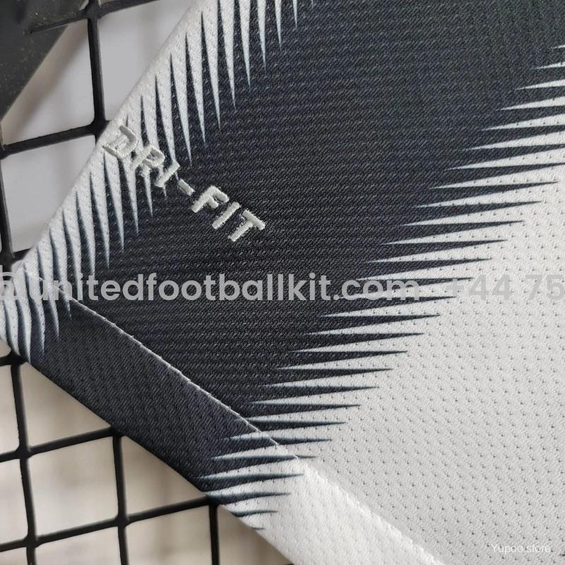 Unitedfootballkit.com | Retro Juventus 2011-12 Home Stadium Jersey -Customize Name, Number and Patch | Worldwide Shipping