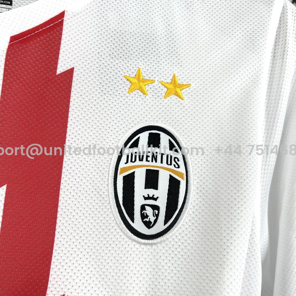 Unitedfootballkit.com | Retro Juventus 2010-11 Away Jersey -Customize Name, Number and Patch | Worldwide Shipping