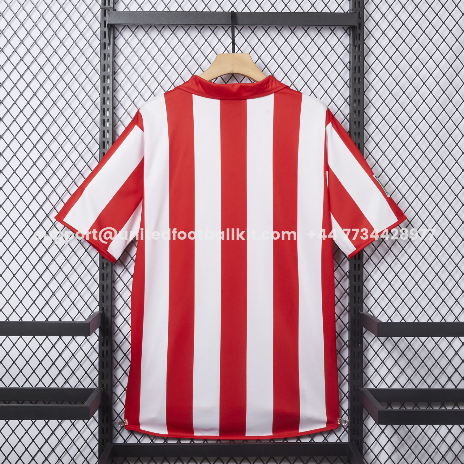 Unitedfootballkit.com | Retro Chivas de Guadalajara 2003-04 Home Jersey -Customize Name, Number and Patch | Worldwide Shipping
