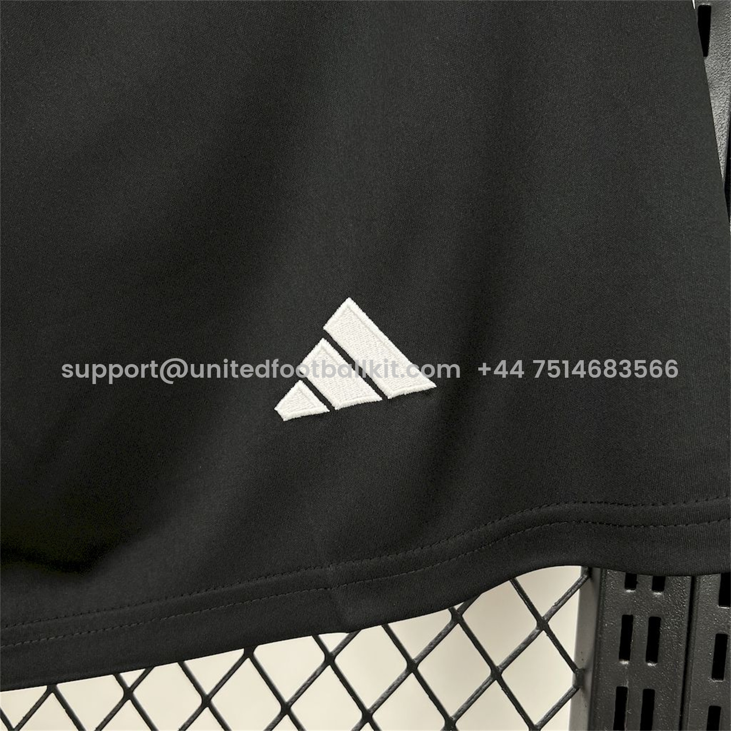 Unitedfootballkit.com | Colo Colo 25-26 Home Shorts - Fans Version -Customize Name, Number and Patch | Worldwide Shipping