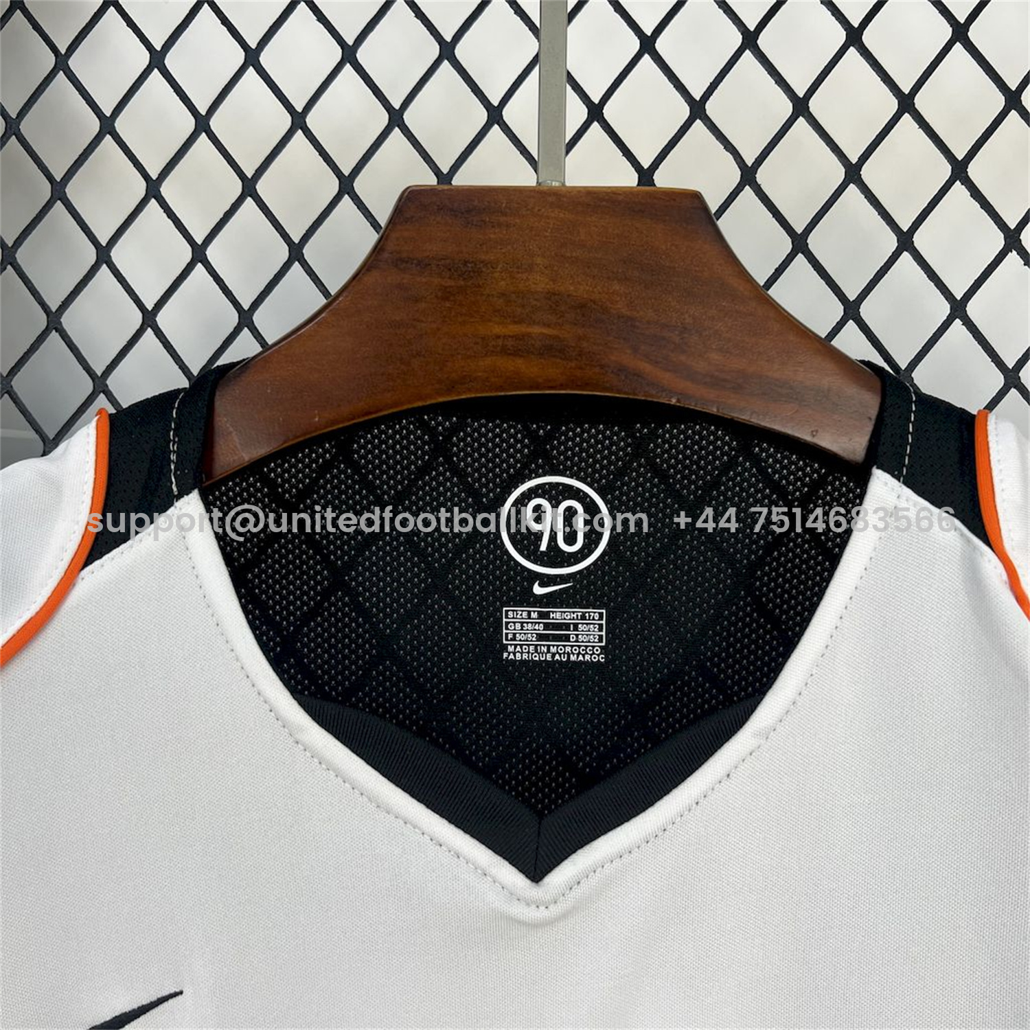 Unitedfootballkit.com | Retro Valencia 2004-05 Home Jersey -Customize Name, Number and Patch | Worldwide Shipping