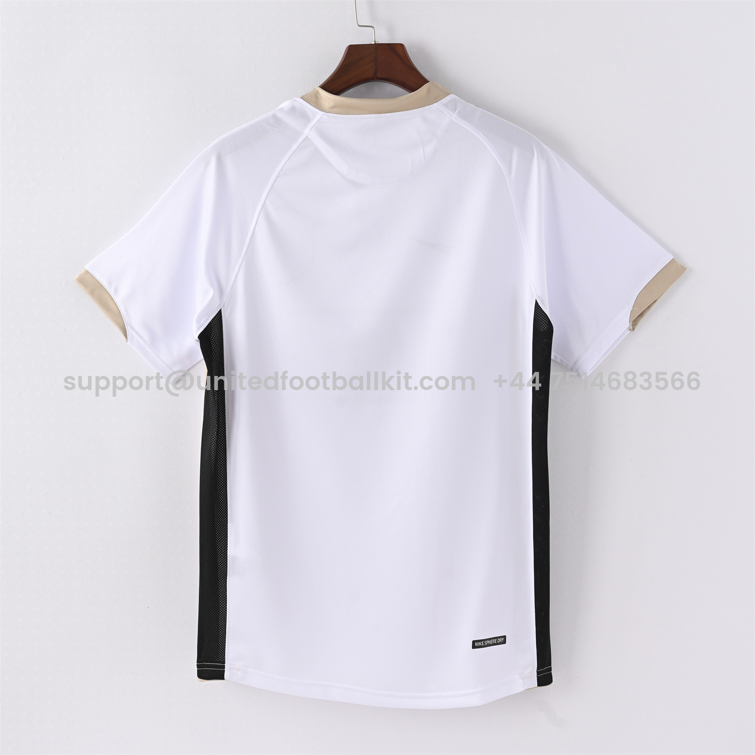 Unitedfootballkit.com | Retro Manchester United 06-07 Away Jersey -Customize Name, Number and Patch | Worldwide Shipping