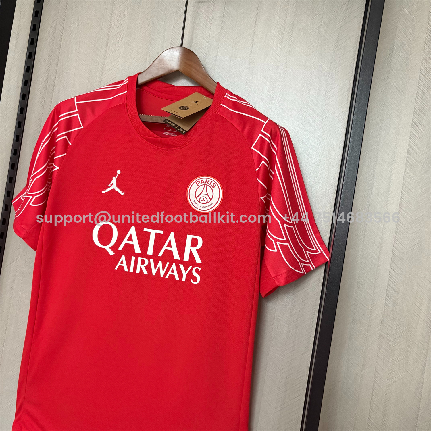 Unitedfootballkit.com | Paris Saint-Germain PSG 25-26 Red Training Jersey - Fans Version -Customize Name, Number and Patch | Worldwide Shipping