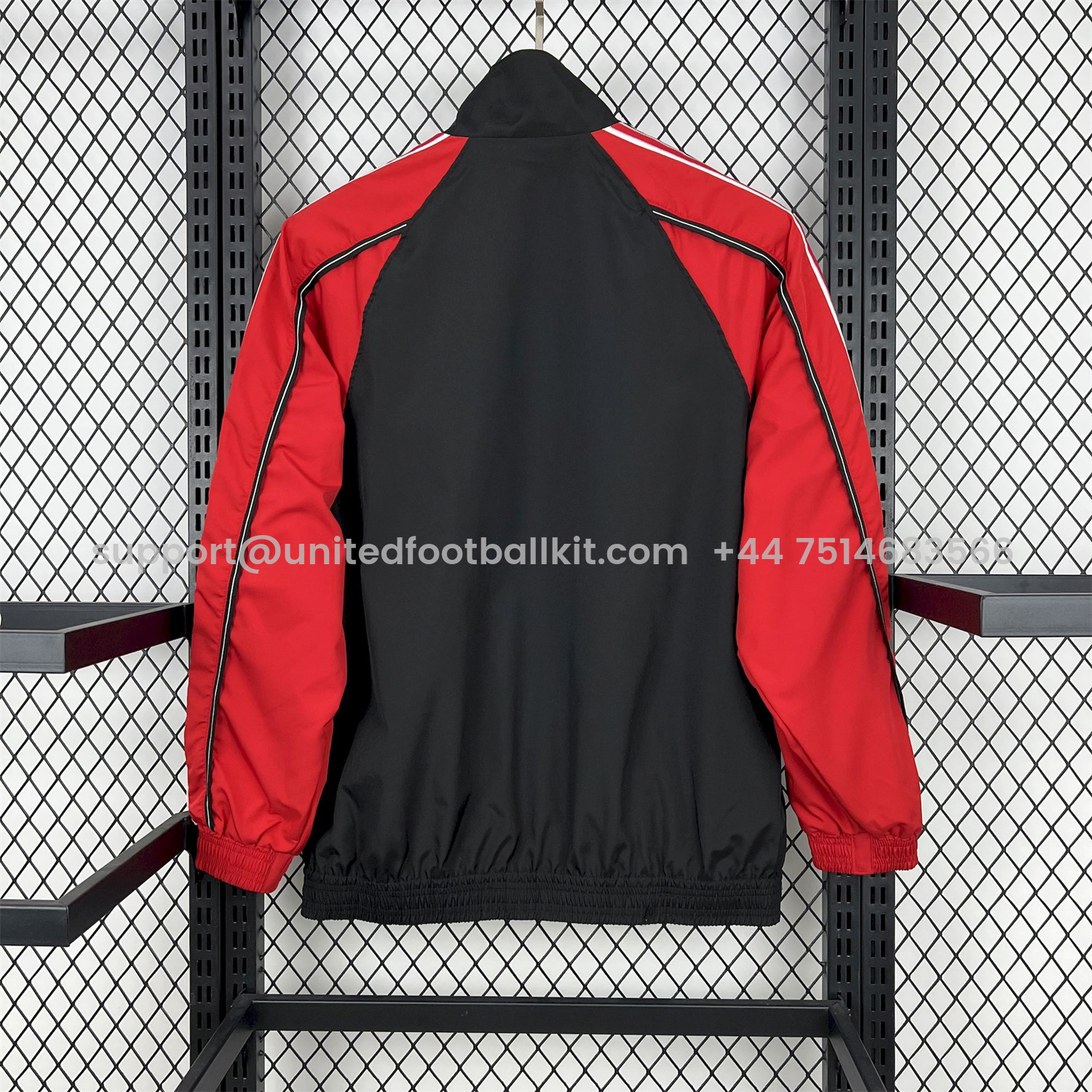 Unitedfootballkit.com | Retro Manchester United 1998-99 Throwback Windbreaker Jacket - Black and Red -Customize Name, Number and Patch | Worldwide Shipping
