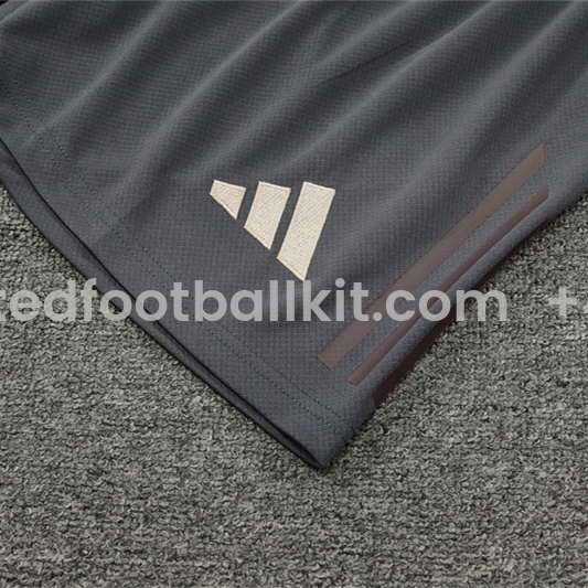 Unitedfootballkit.com | Real Madrid 24-25 Short-Sleeve Training Set - Deep Grey -Customize Name, Number and Patch | Worldwide Shipping