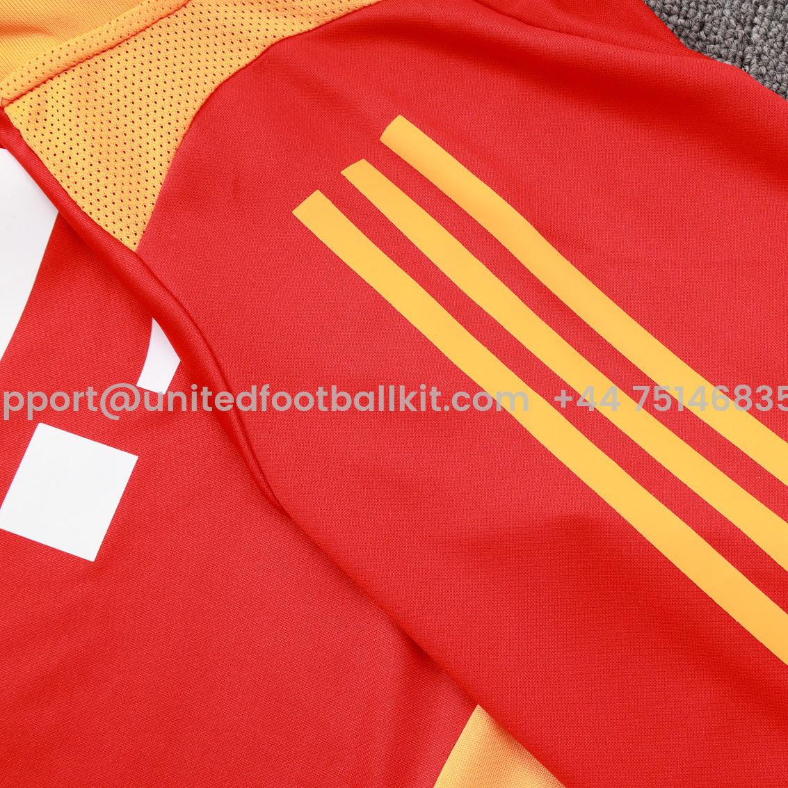 Unitedfootballkit.com | Bayern Munich 24-25 Long Sleeve Training Set with Big Logo - Red -Customize Name, Number and Patch | Worldwide Shipping