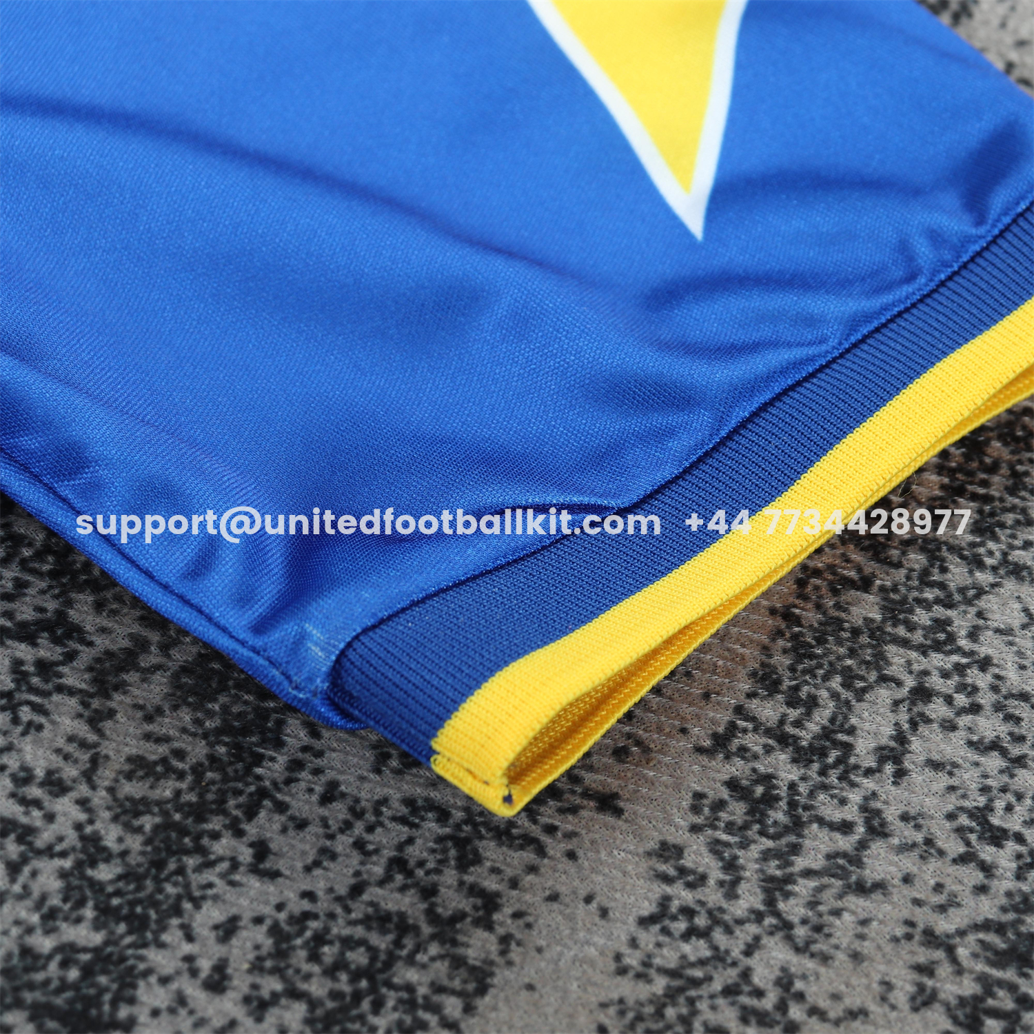 Unitedfootballkit.com | Retro Juventus 1995-96 Away Kids Kit -Customize Name, Number and Patch | Worldwide Shipping