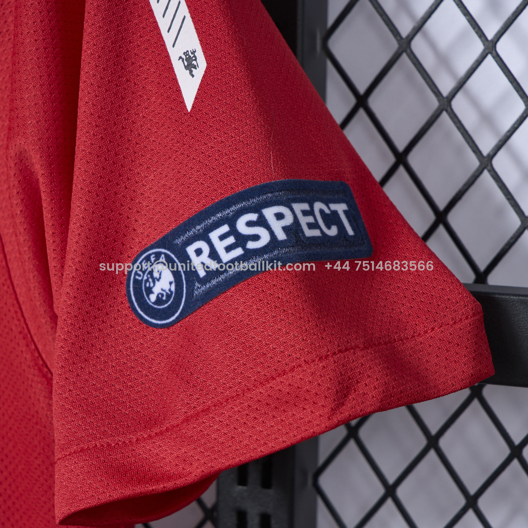 Unitedfootballkit.com | Retro Manchester United 10-11 Home Stadium Jersey -Customize Name, Number and Patch | Worldwide Shipping