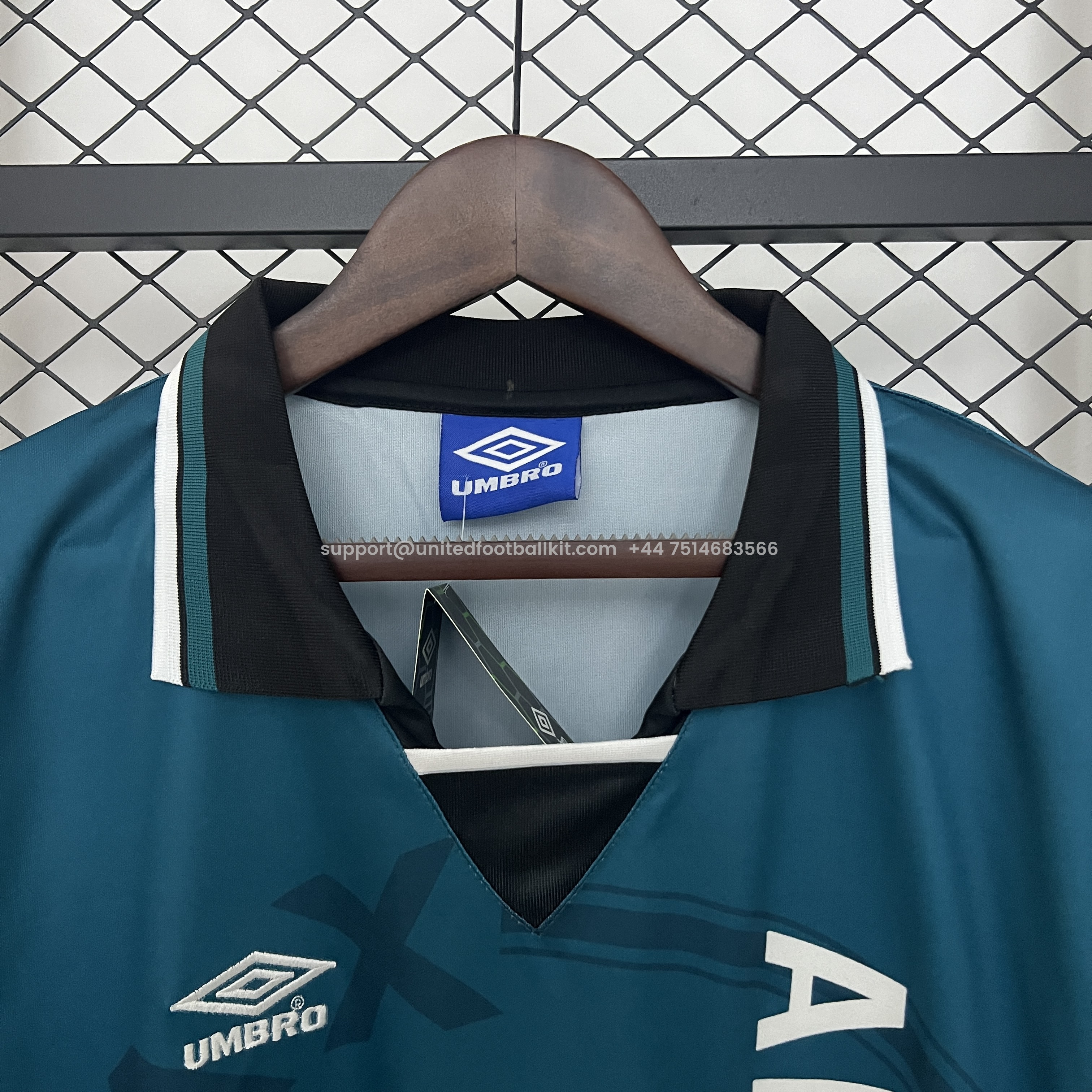 Unitedfootballkit.com | Retro Ajax 1995-96 Away Jersey -Customize Name, Number and Patch | Worldwide Shipping