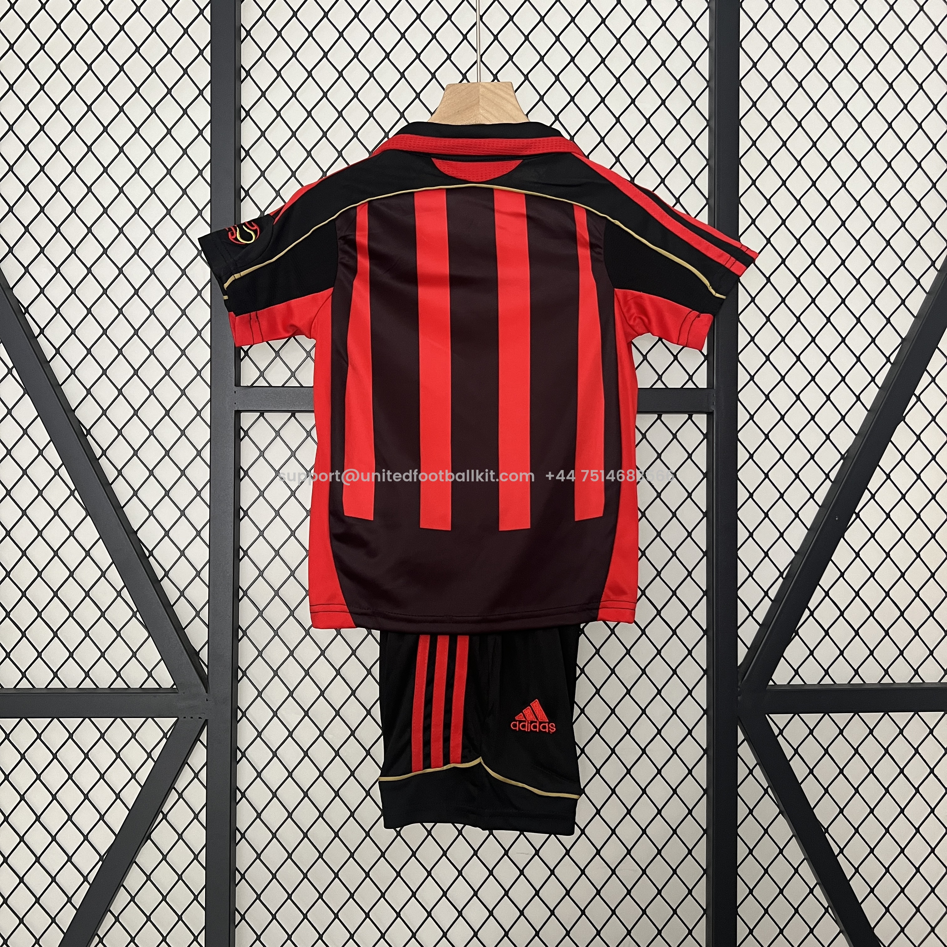 Unitedfootballkit.com | Retro AC Milan 2006-07 Home Stadium Kids Kit -Customize Name, Number and Patch | Worldwide Shipping