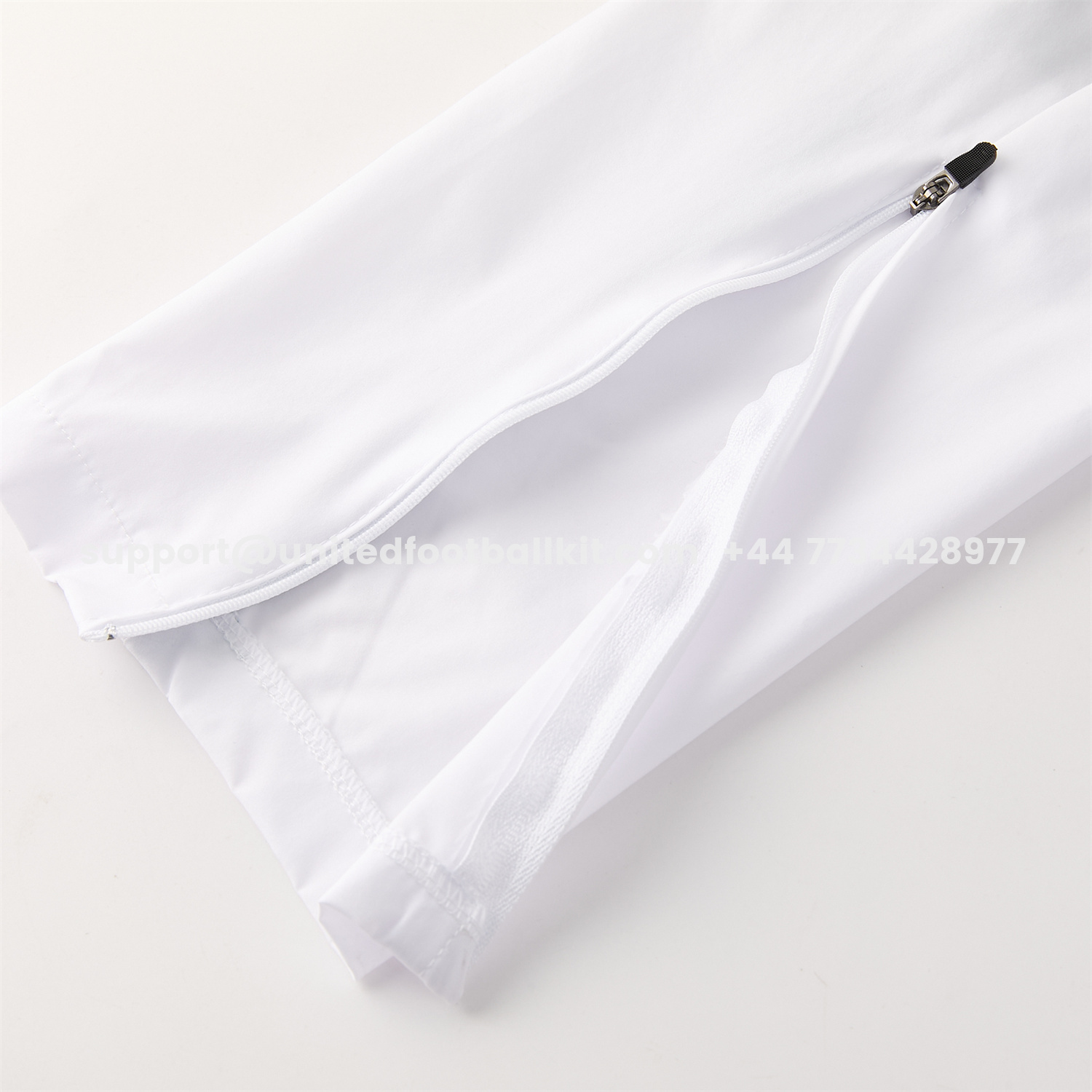 Unitedfootballkit.com | Italy 2026 Hooded Windbreaker Training Set - White Top & Green Pants -Customize Name, Number and Patch | Worldwide Shipping