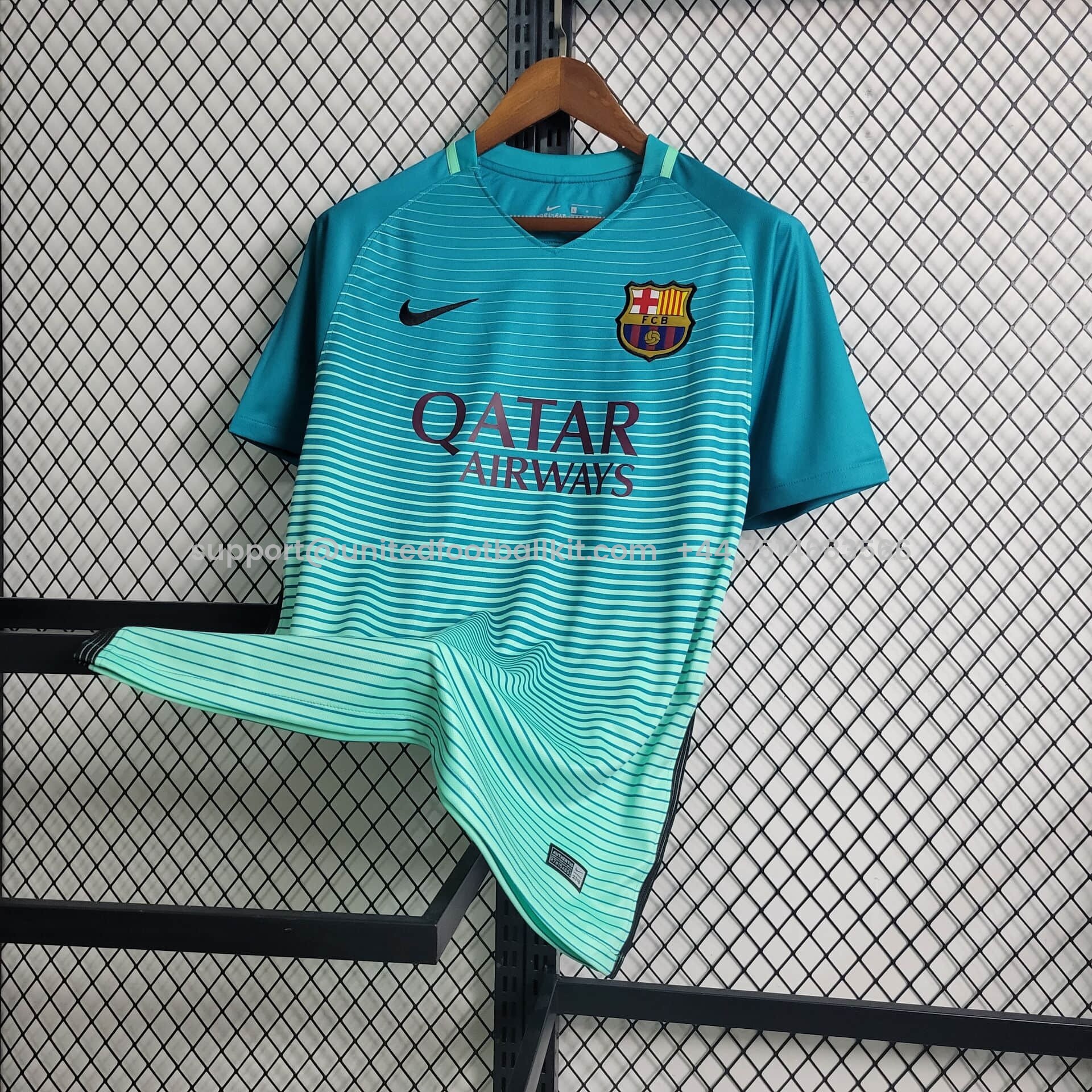 Unitedfootballkit.com | Retro Barcelona 16-17 Third Jersey -Customize Name, Number and Patch | Worldwide Shipping