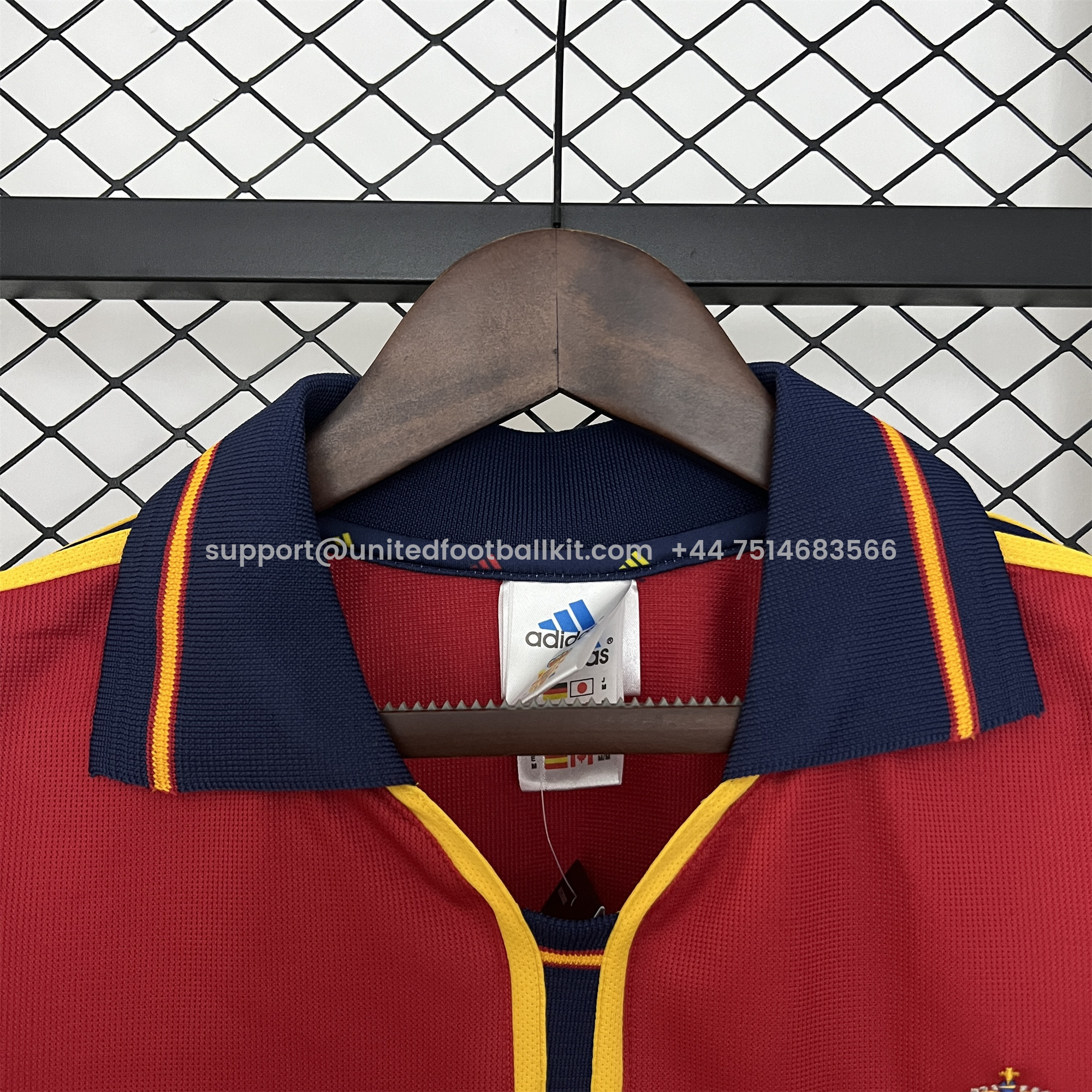 Unitedfootballkit.com | Retro Spain 2000 Home Jersey -Customize Name, Number and Patch | Worldwide Shipping