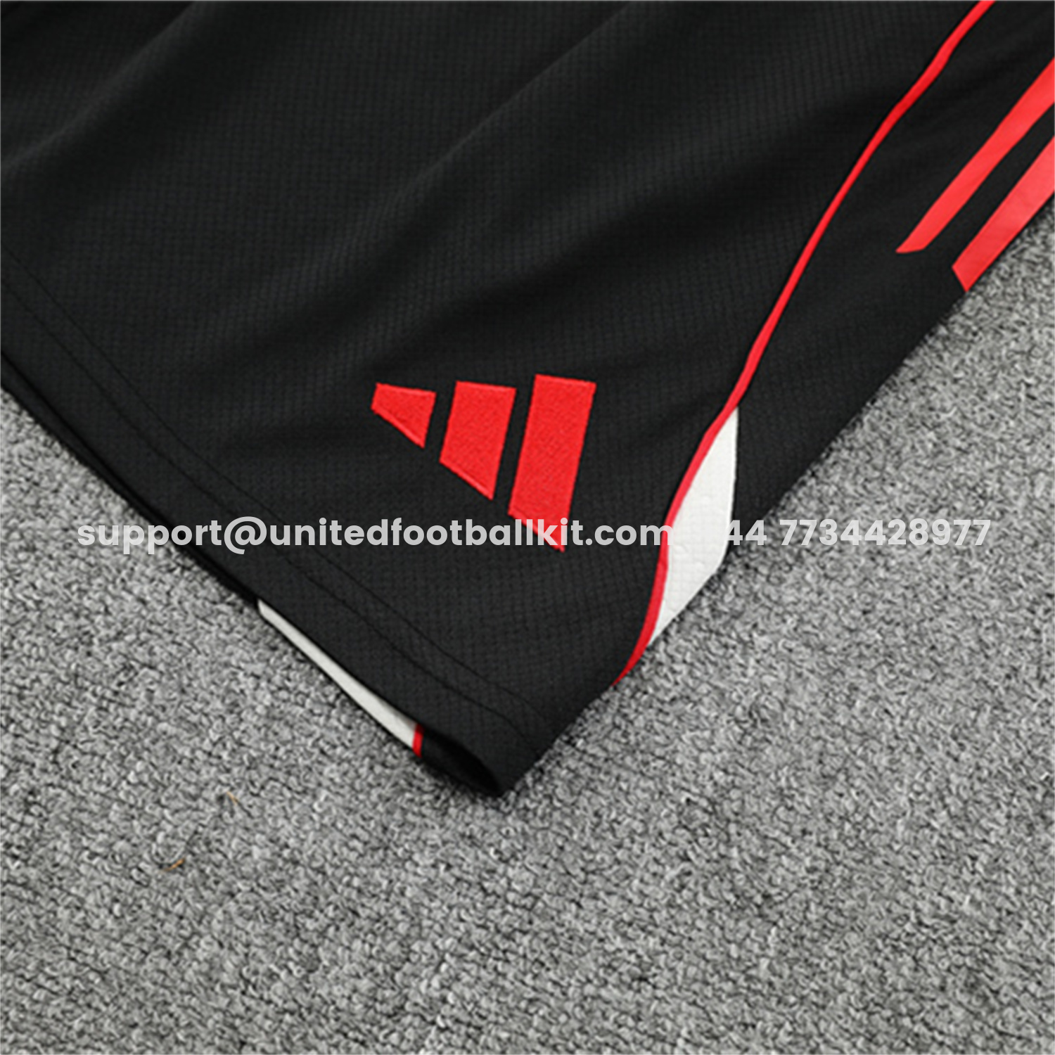 Unitedfootballkit.com | Liver.pool 25-26 Kids Short-Sleeve Training Set - Red Camouflage Top & Black Shorts -Customize Name, Number and Patch | Worldwide Shipping
