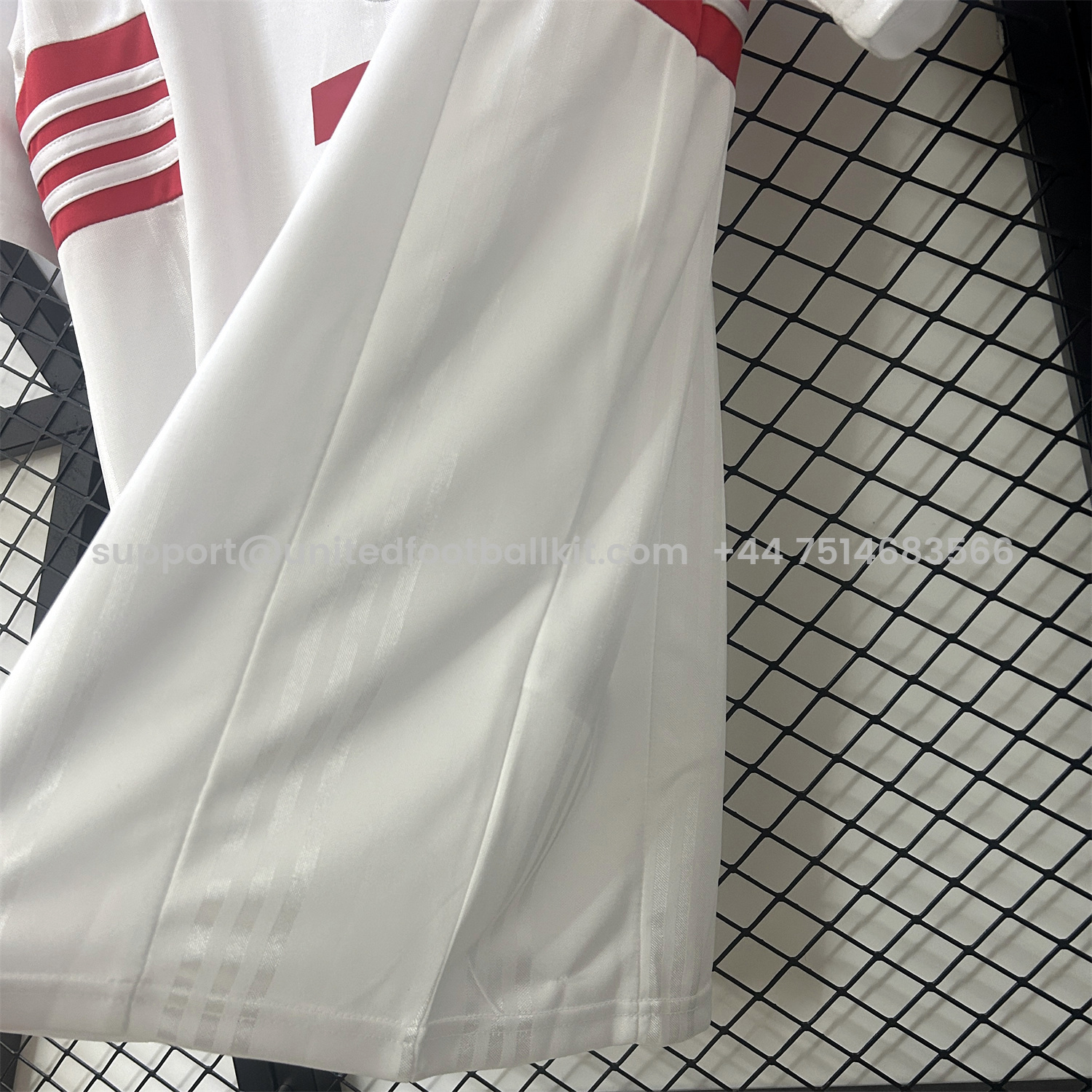 Unitedfootballkit.com | Retro Benfica 1997-99 European Away Jersey -Customize Name, Number and Patch | Worldwide Shipping