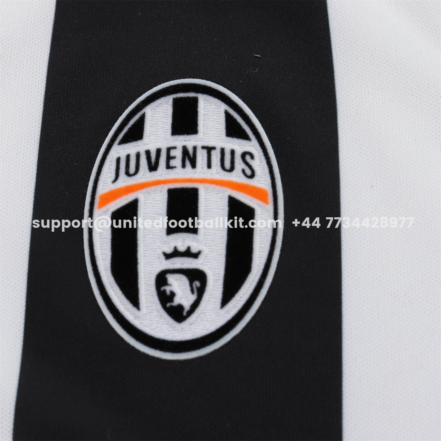 Unitedfootballkit.com | Retro Juventus 2004-05 Home Kids Kit -Customize Name, Number and Patch | Worldwide Shipping
