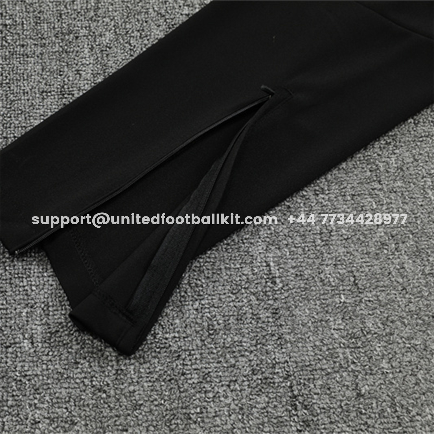 Unitedfootballkit.com | Liver.pool 25-26 Long Sleeve Training Set - Player Version - Green Top and Black Pants -Customize Name, Number and Patch | Worldwide Shipping