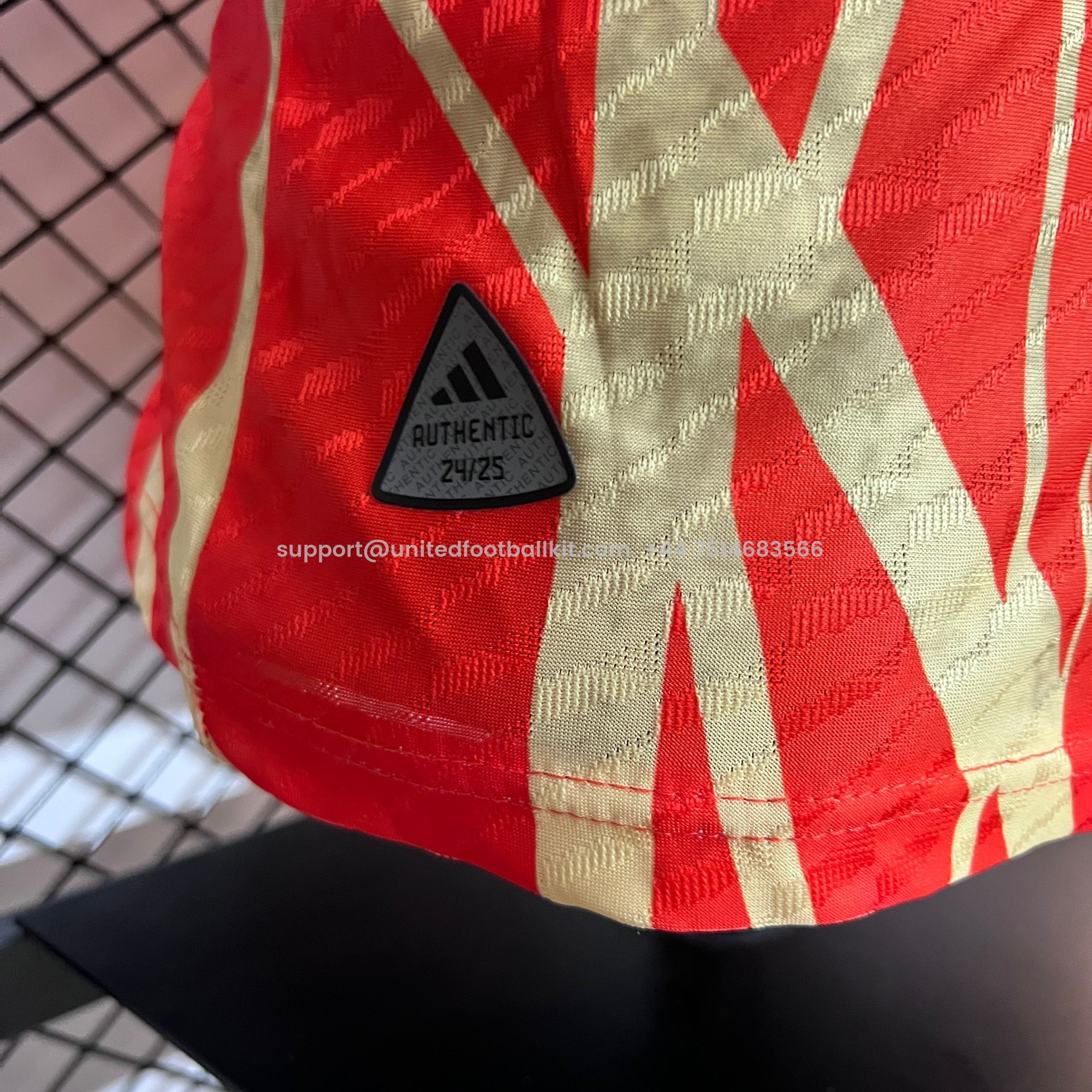 Unitedfootballkit.com | Bayern Munich 24-25 Red Pre-Match Training Jersey - Player Version -Customize Name, Number and Patch | Worldwide Shipping