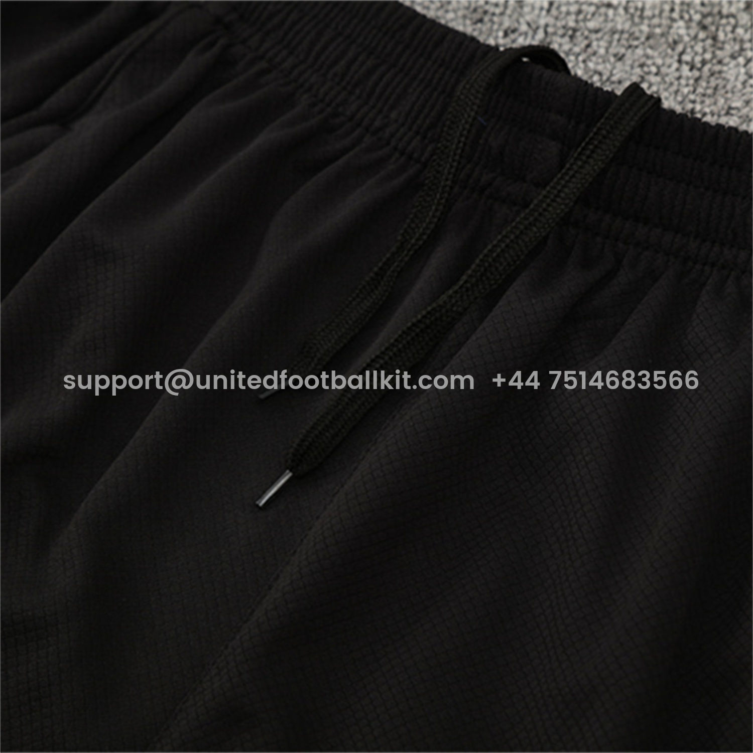 Unitedfootballkit.com | Manchester United 25-26 Short-Sleeve Training Set - White Purple Top & Black Shorts -Customize Name, Number and Patch | Worldwide Shipping