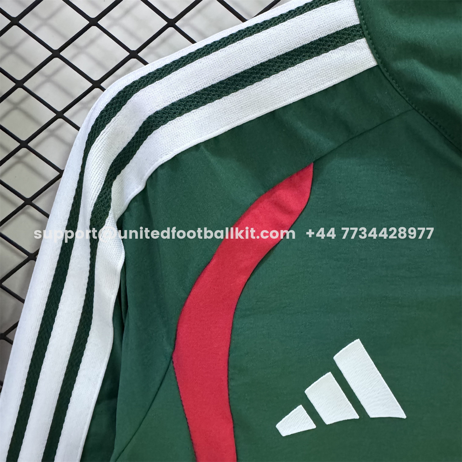 Unitedfootballkit.com | Algeria 2026 Windbreaker Training Set - Deep Green Top and Pants -Customize Name, Number and Patch | Worldwide Shipping