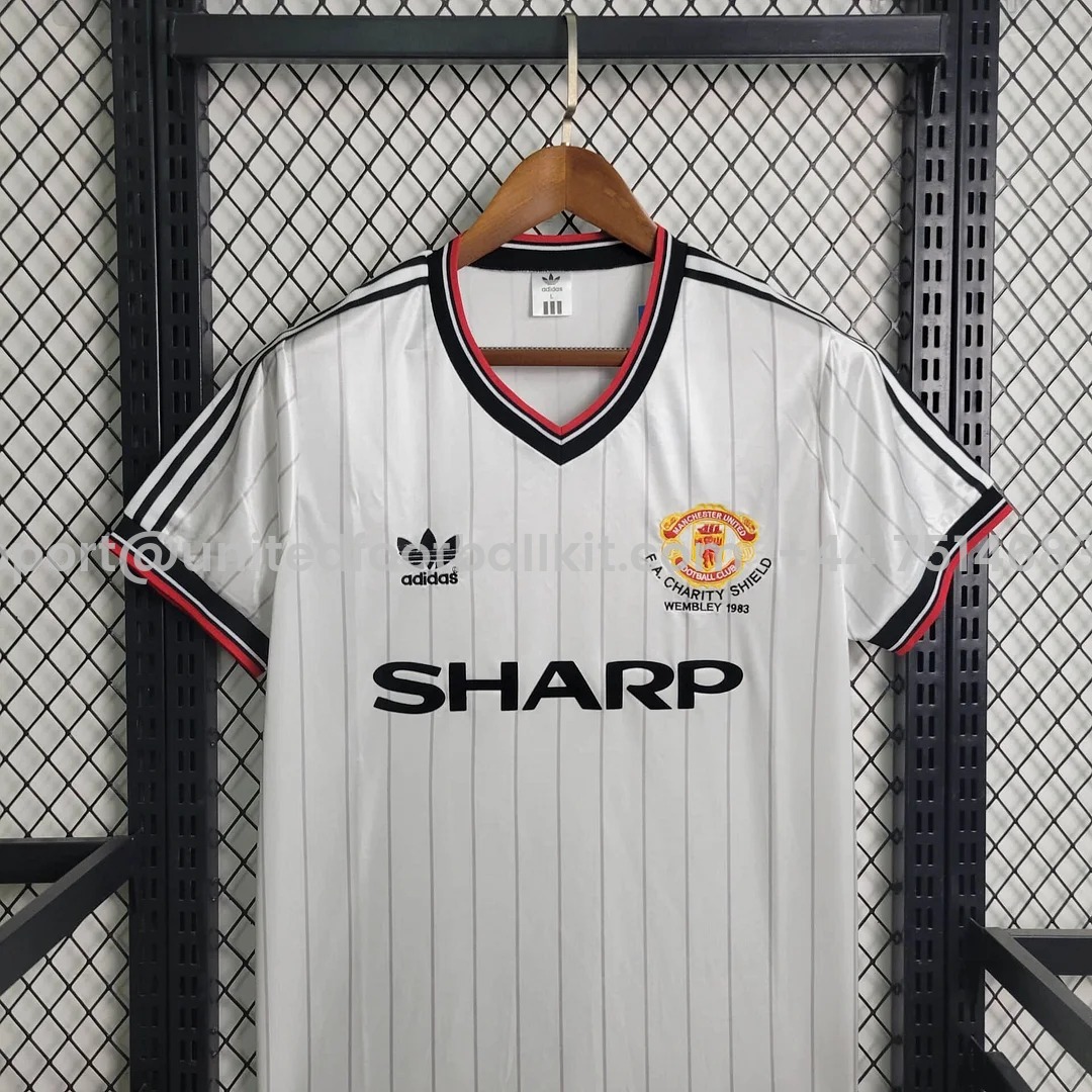 Unitedfootballkit.com | Retro Manchester United 82-83 Away Jersey -Customize Name, Number and Patch | Worldwide Shipping