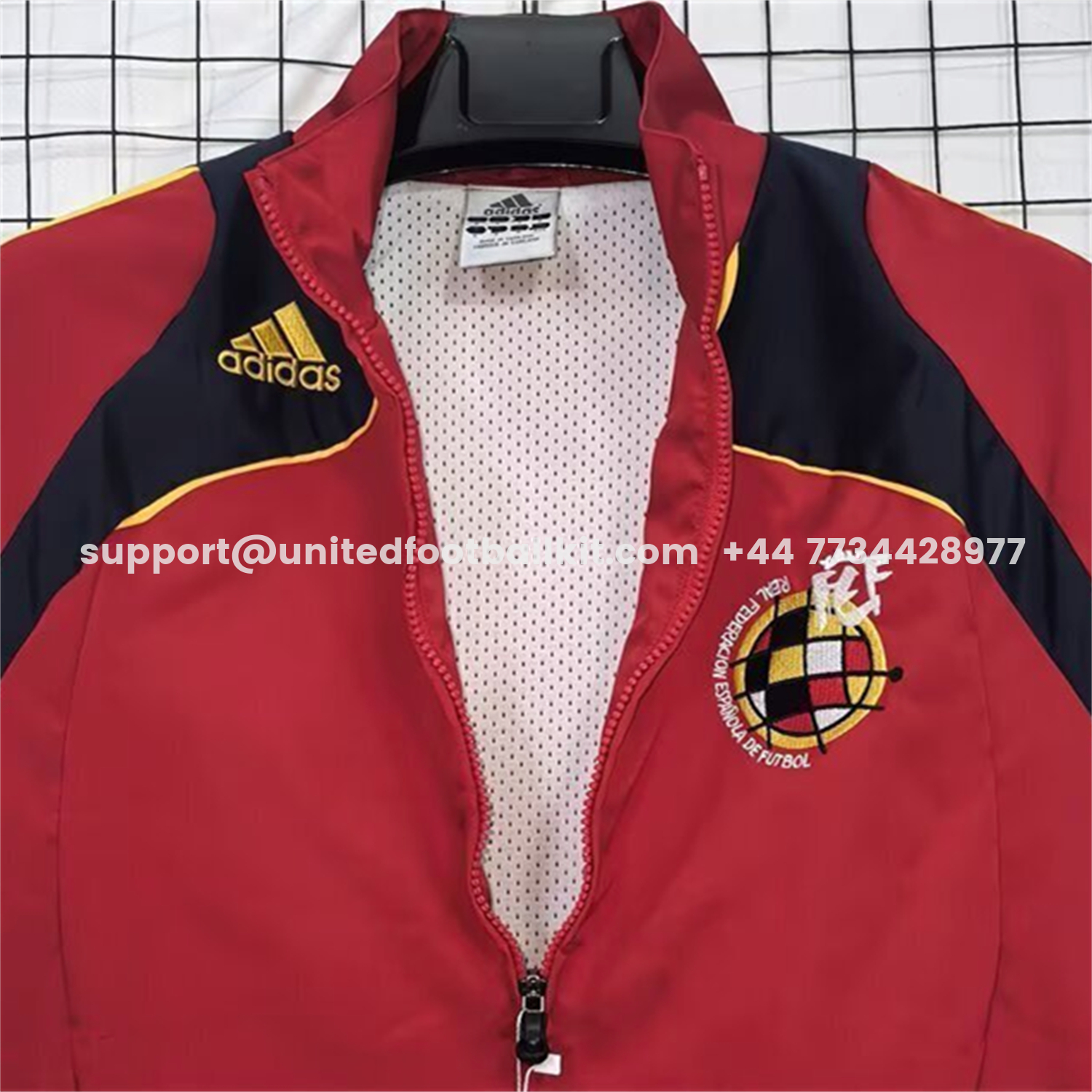 Unitedfootballkit.com | Retro Spain 2007 Red Windbreaker -Customize Name, Number and Patch | Worldwide Shipping