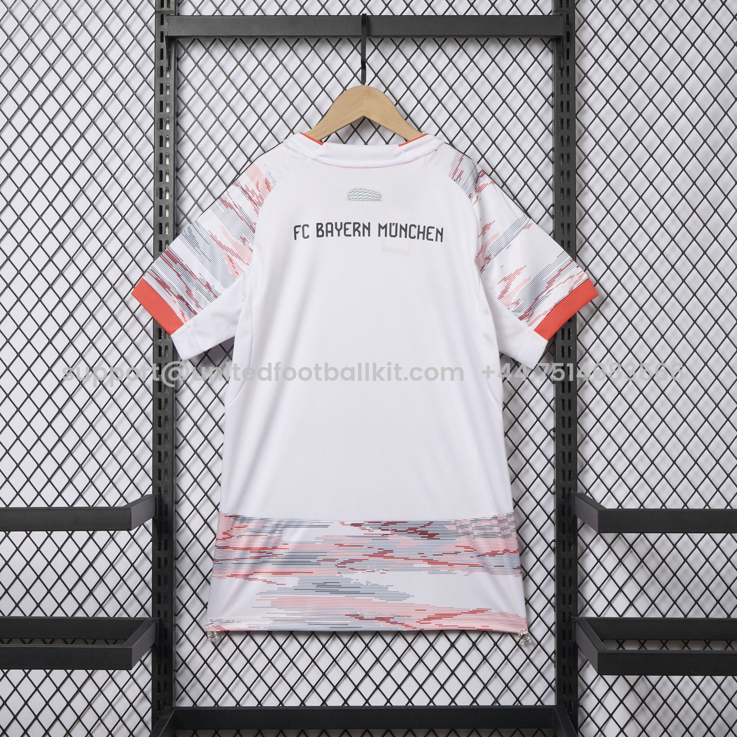 Unitedfootballkit.com | 【MÜLLER 25 Pattern】Women's Bayern Munich 25-26 Away Jersey -Customize Name, Number and Patch | Worldwide Shipping