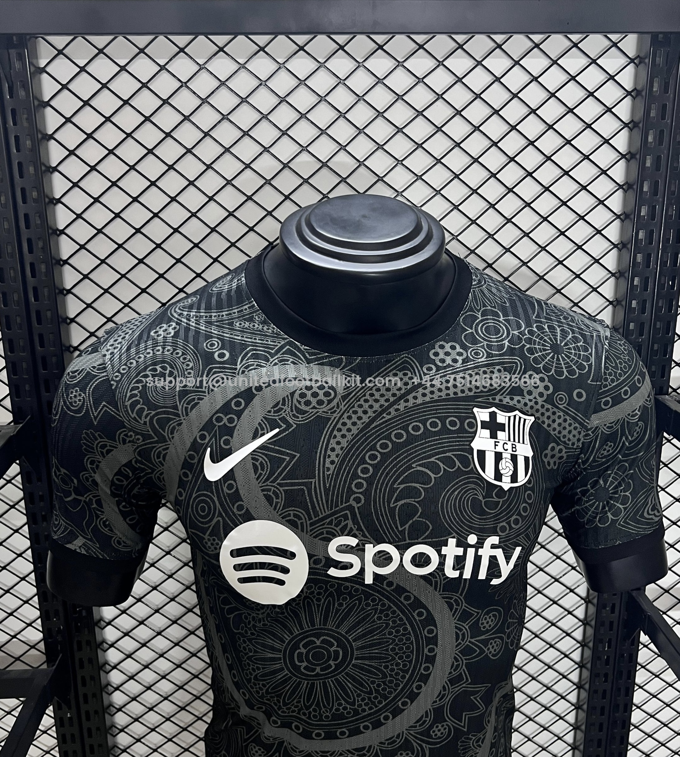 Unitedfootballkit.com | Barcelona 24-25 Black Speical Jersey - Player Version -Customize Name, Number and Patch | Worldwide Shipping