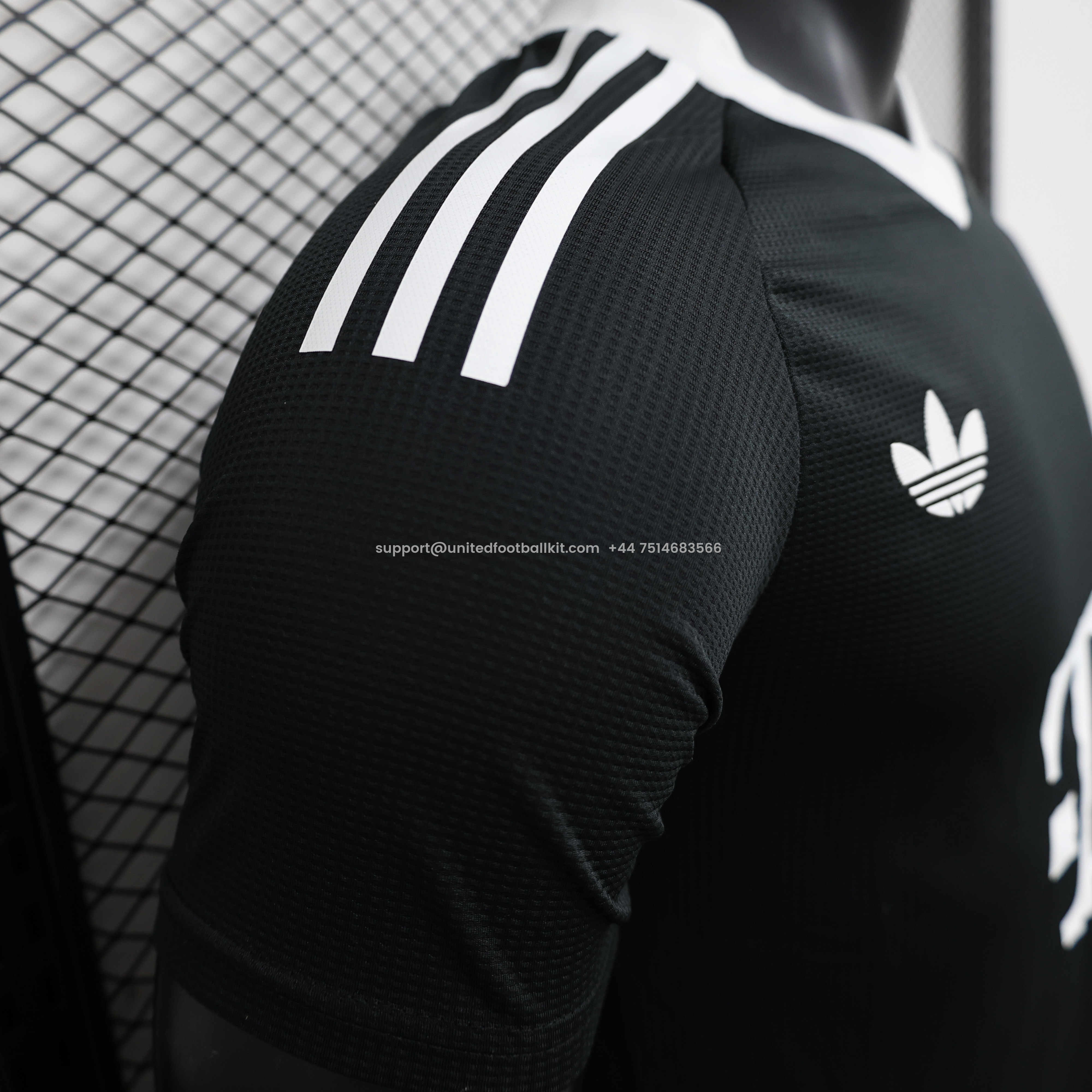 Unitedfootballkit.com | Bayern Munich 24-25 Third Goalkeeper Black Jersey - Player Version -Customize Name, Number and Patch | Worldwide Shipping