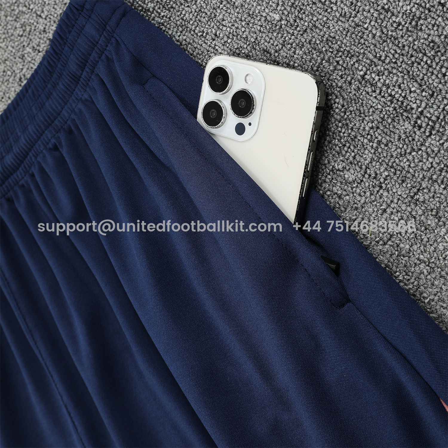 Unitedfootballkit.com | Barcelona 25-26 Vest Training Set - Cream Vest & Deep Blue Shorts -Customize Name, Number and Patch | Worldwide Shipping