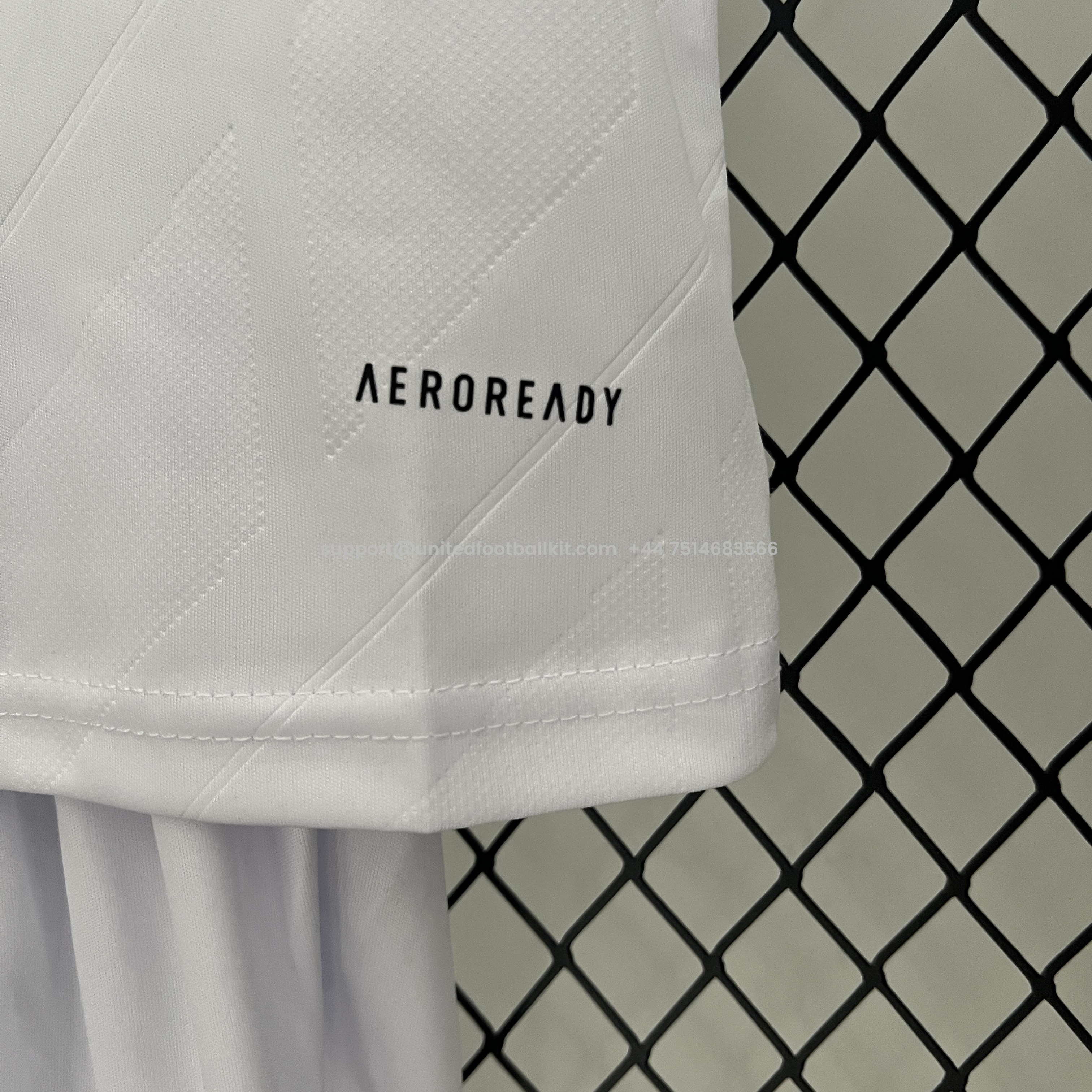 Unitedfootballkit.com | Retro Real Madrid 17-18 Home Stadium Kids Kit -Customize Name, Number and Patch | Worldwide Shipping