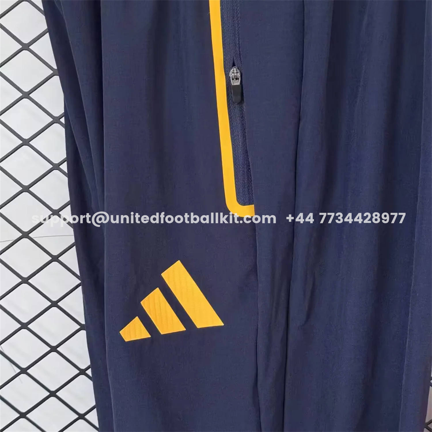 Unitedfootballkit.com | Spain 2026 Windbreaker Training Set - Red Top and Black Pants -Customize Name, Number and Patch | Worldwide Shipping