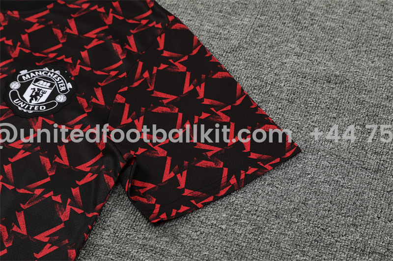 Unitedfootballkit.com | Manchester United 24-25 Short-Sleeve Training Set - Black Red Camouflage -Customize Name, Number and Patch | Worldwide Shipping