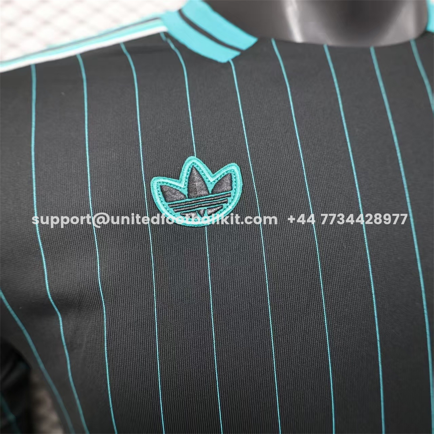 Unitedfootballkit.com | Liver.pool 25-26 Icon Range Travel Special Edition Black Jersey - Player Version -Customize Name, Number and Patch | Worldwide Shipping