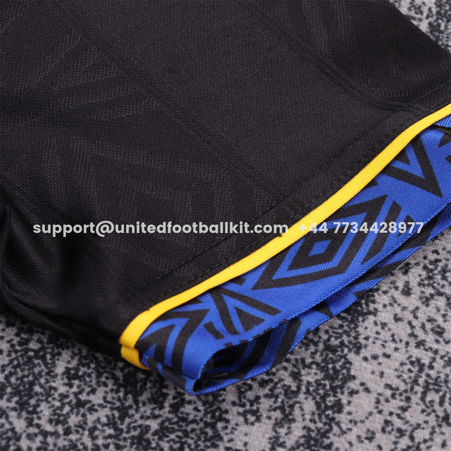 Unitedfootballkit.com | Retro Manchester United 93-95 Away Kids Kit -Customize Name, Number and Patch | Worldwide Shipping