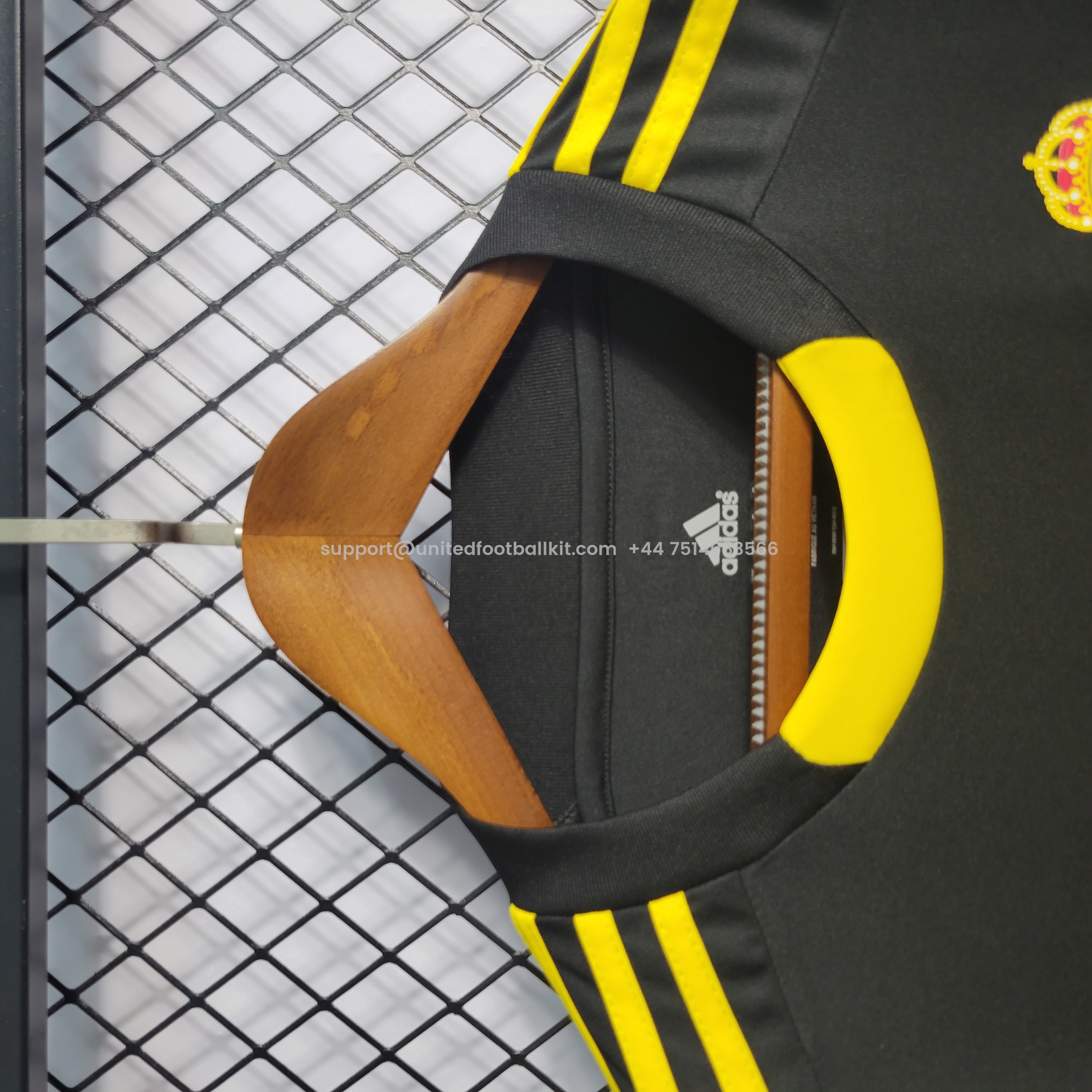 Unitedfootballkit.com | Retro Real Madrid 11-12 Black Goalkeeper Jersey -Customize Name, Number and Patch | Worldwide Shipping