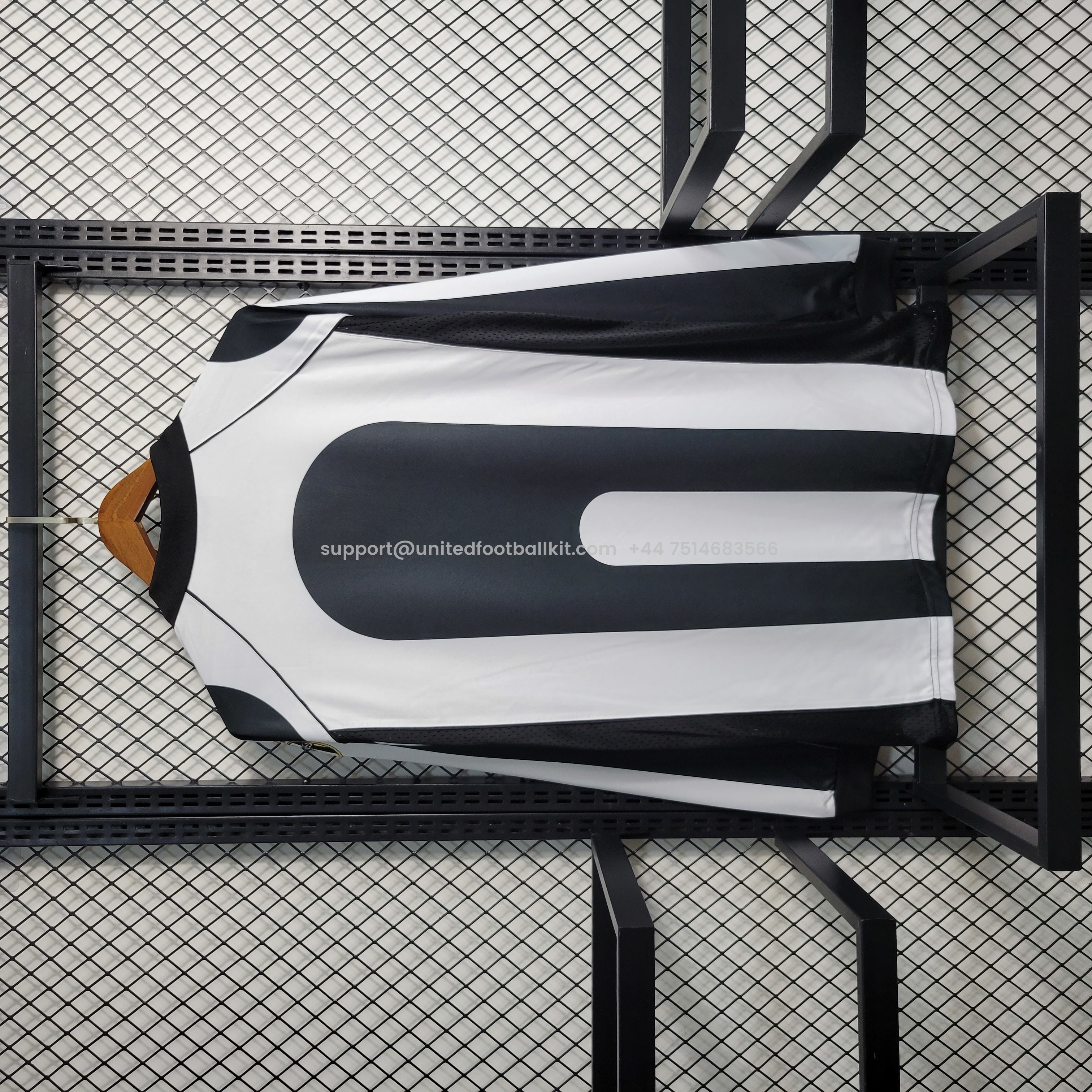 Unitedfootballkit.com | Retro Juventus 1997-98 Home Stadium Long Sleeve Jersey -Customize Name, Number and Patch | Worldwide Shipping